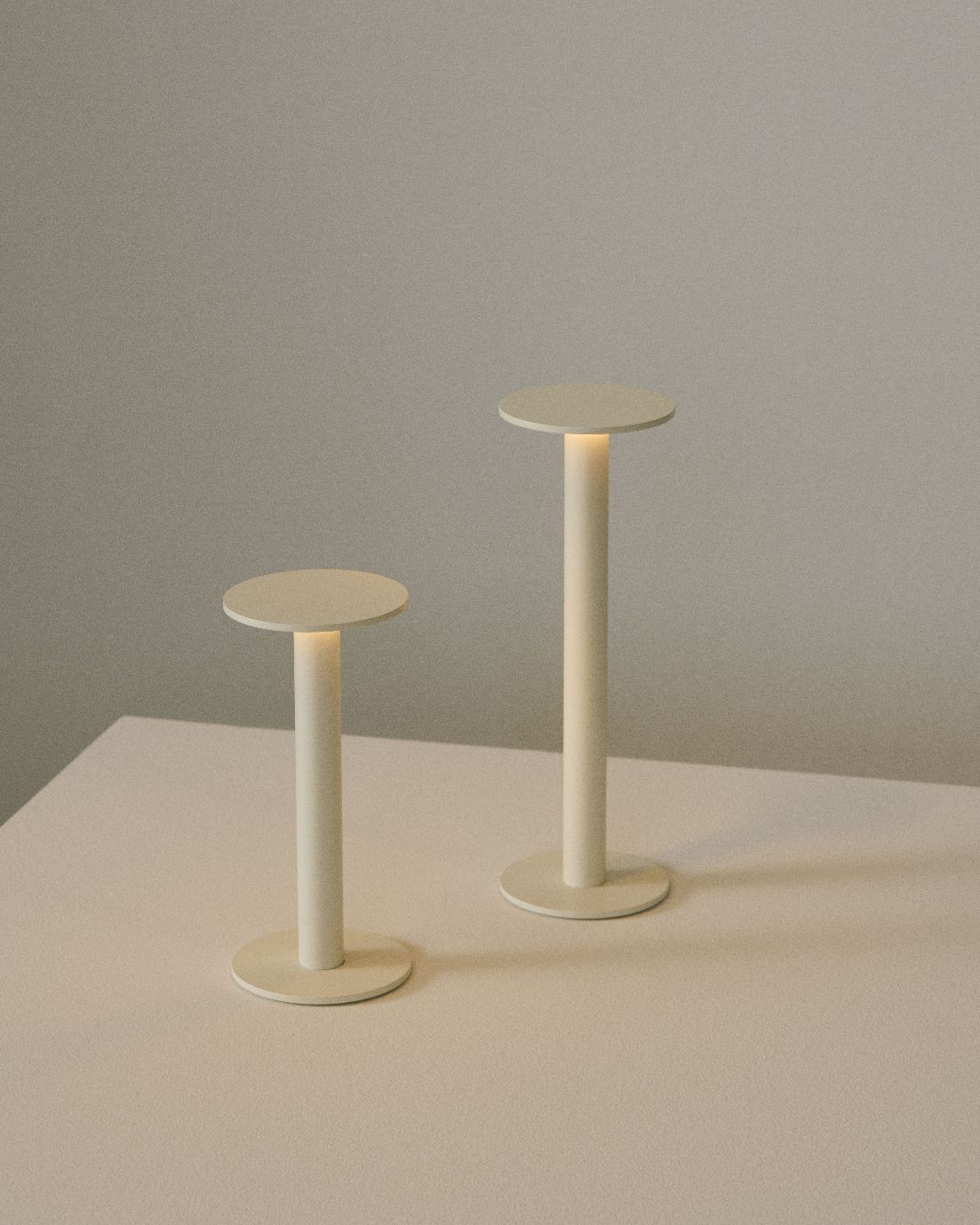 Host Portable rechargeable lamp / table lamp Hay