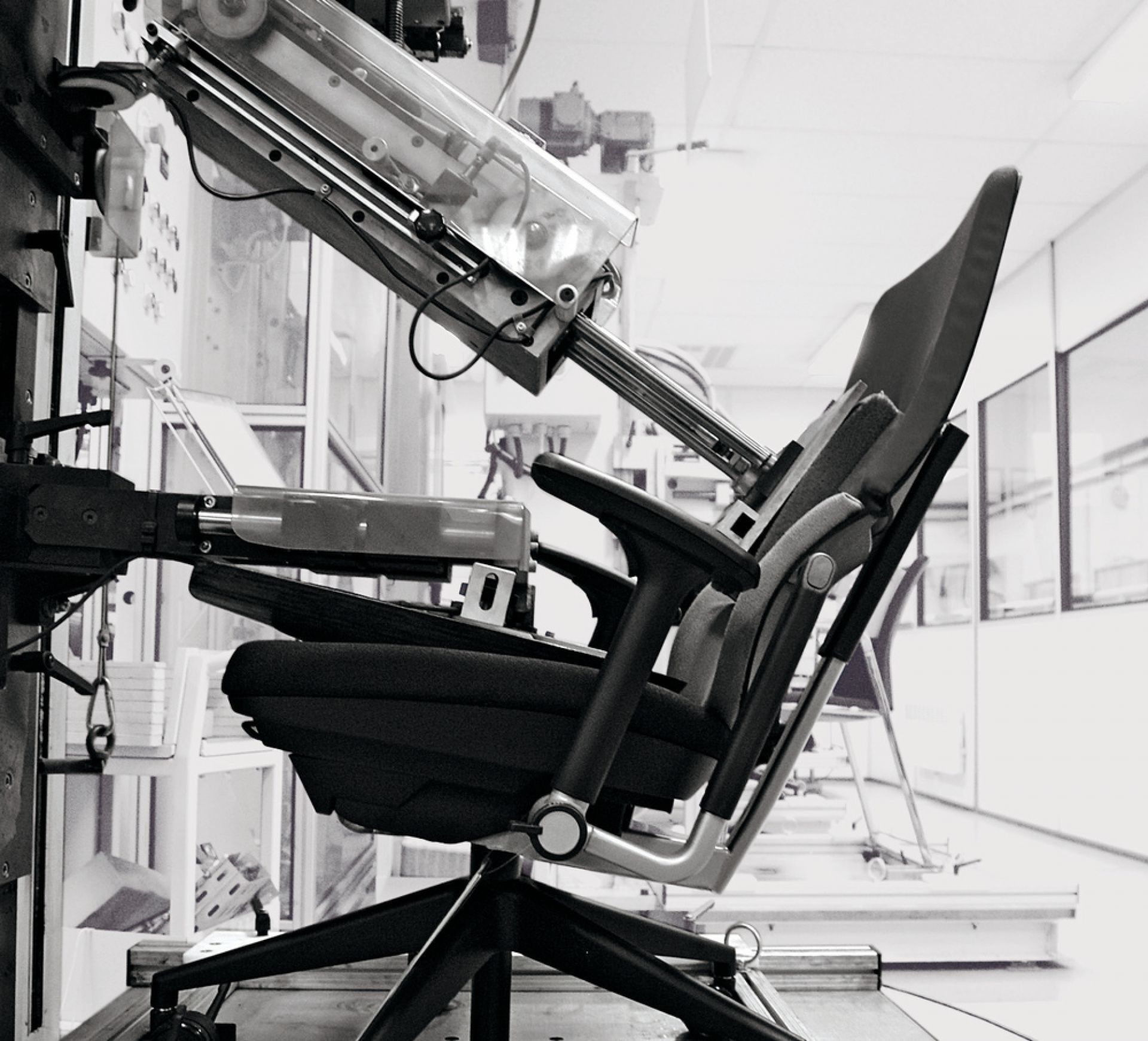 Please Swivel Chair from Steelcase Action model