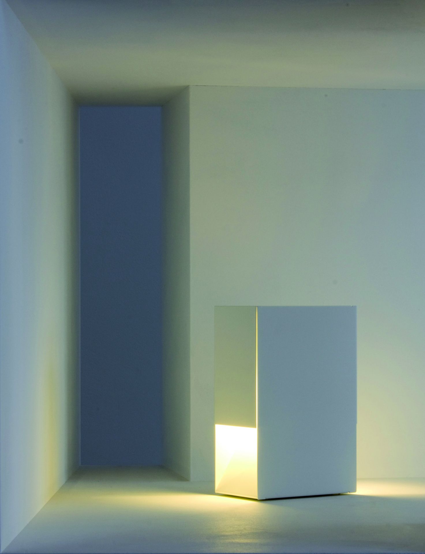 Table lamp Linea1 by Müller Möbelwerkstätten