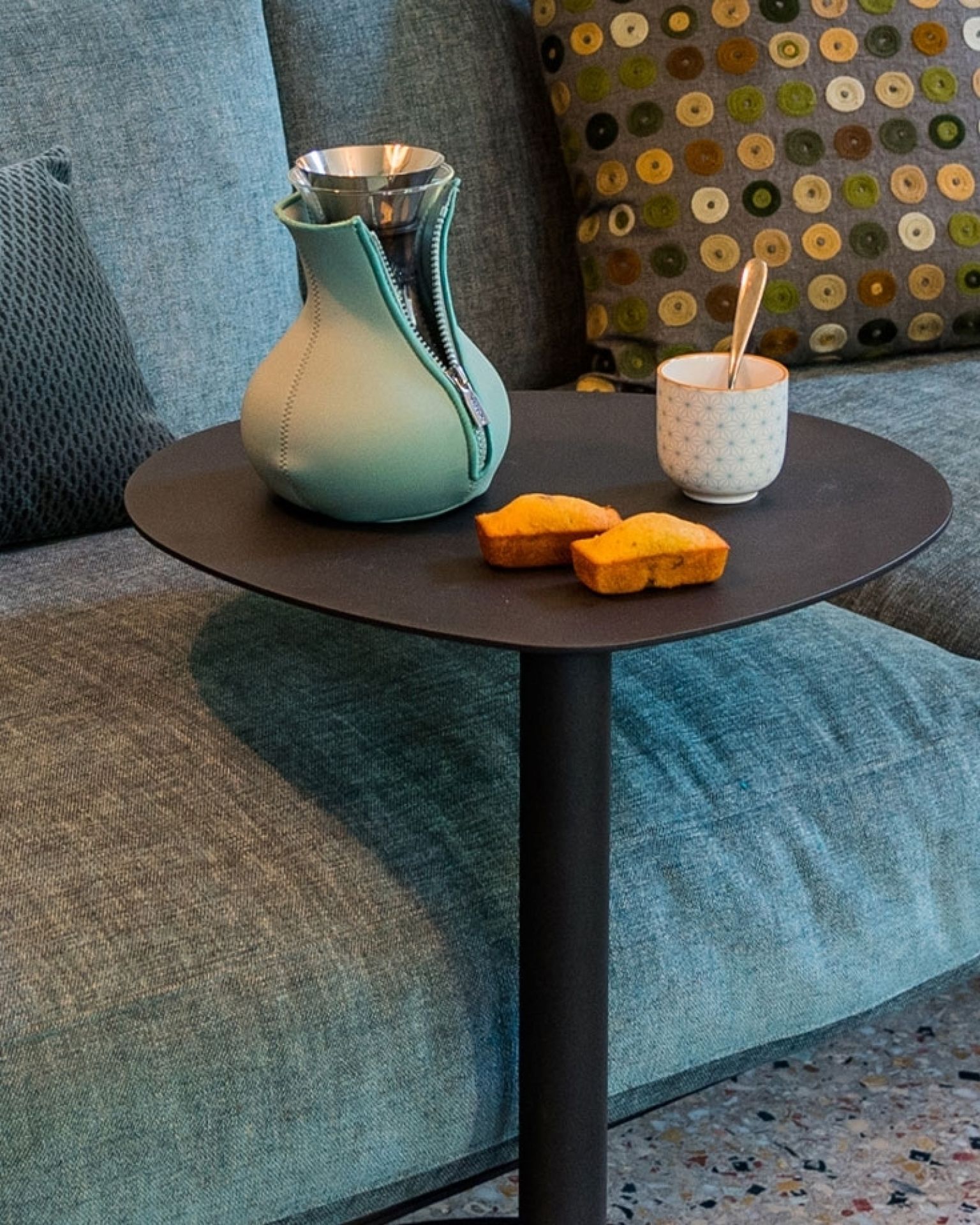 Easy Boy Side table large black Segis