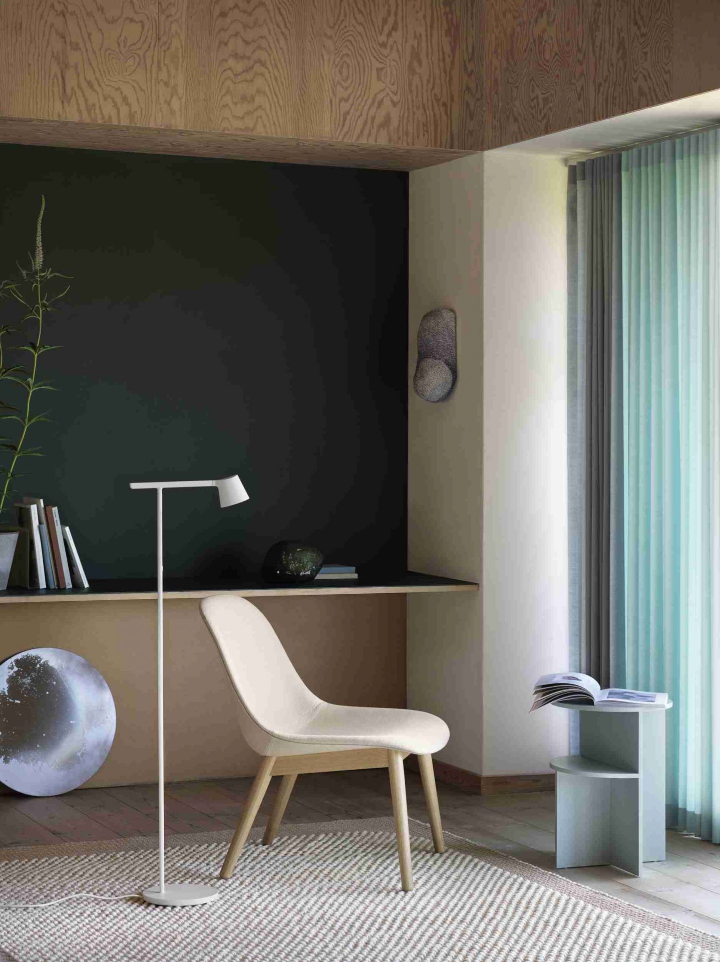 Tip Floor Lamp Muuto