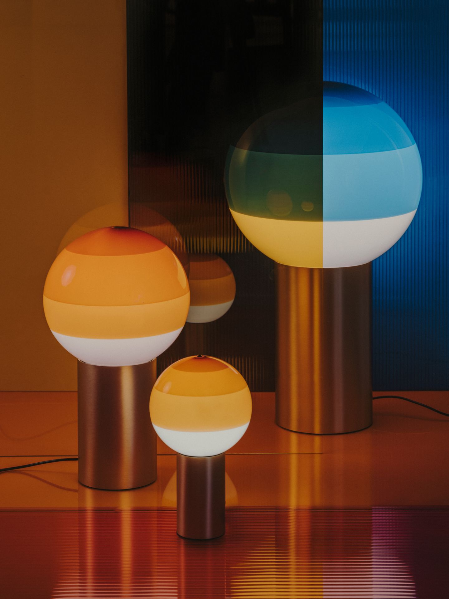 Dipping Light S LED Table lamp Marset green - brass