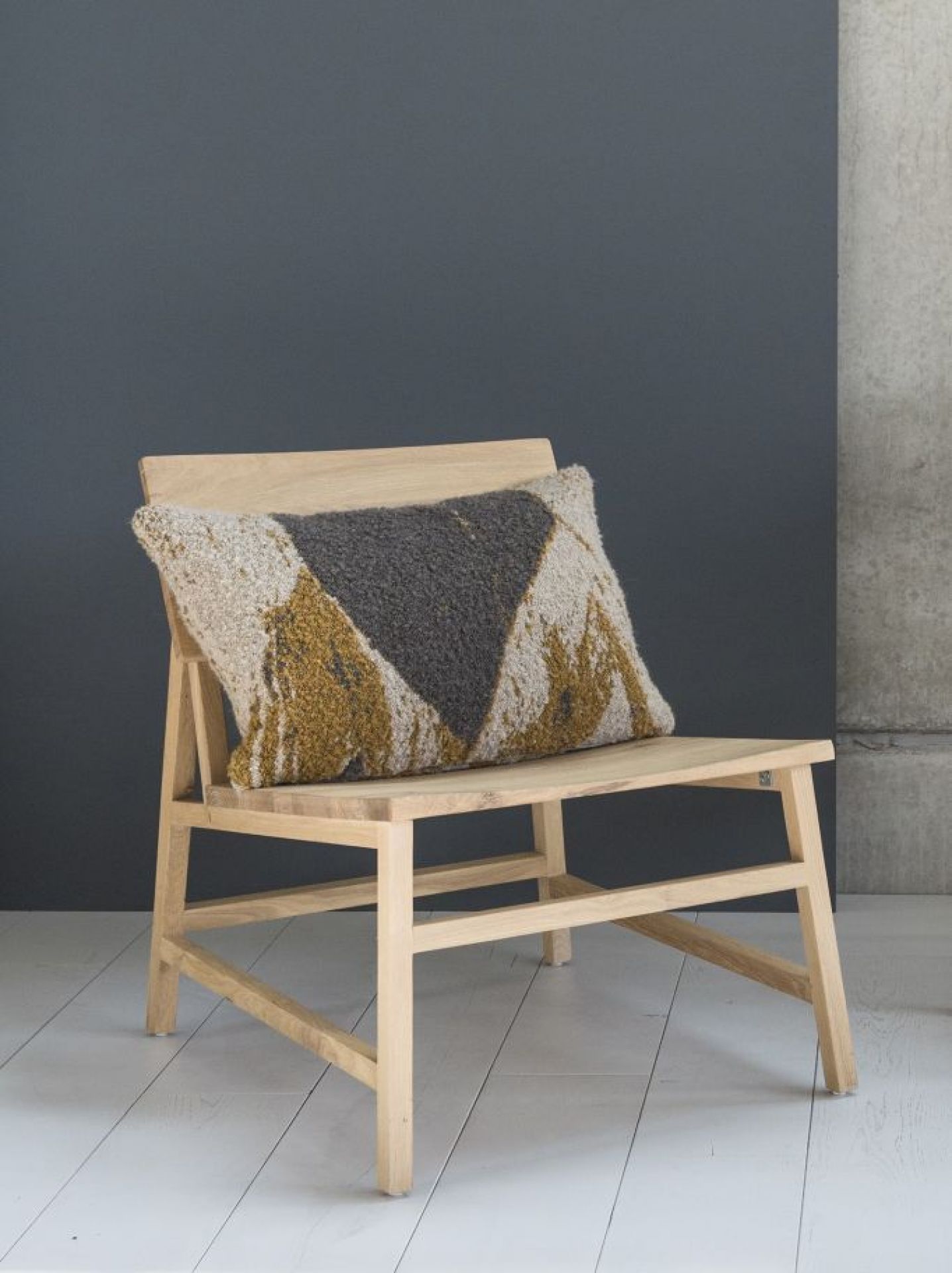 N2 Lounge Chair Oak Ethnicraft