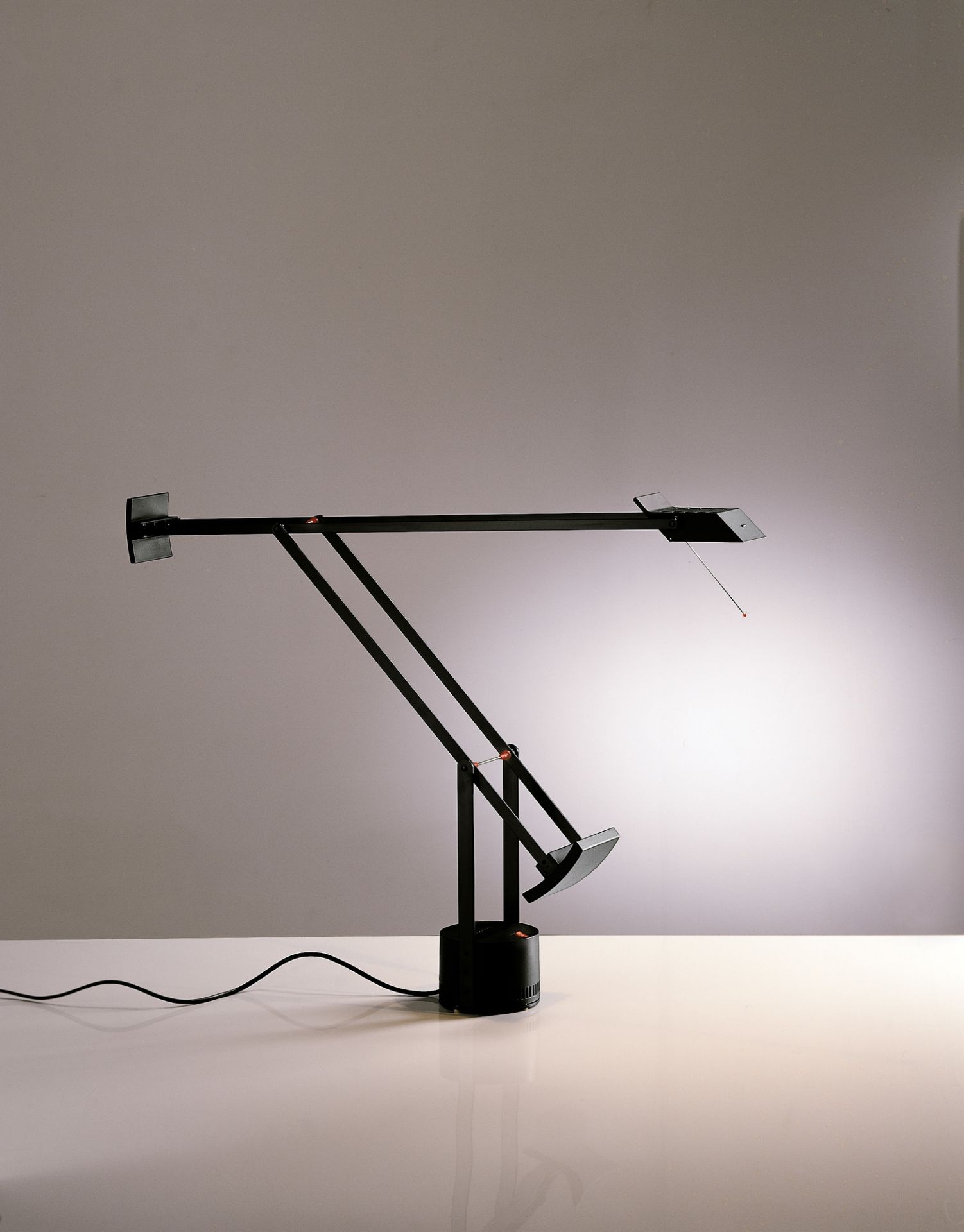 Tizio table lamp black Artemide