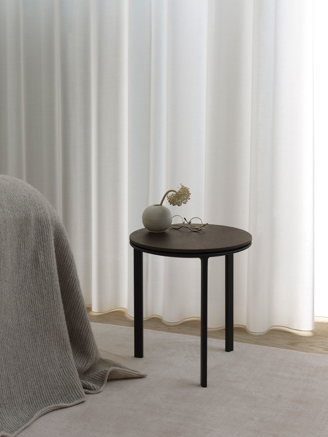 Side table Ø40 cm Vipp