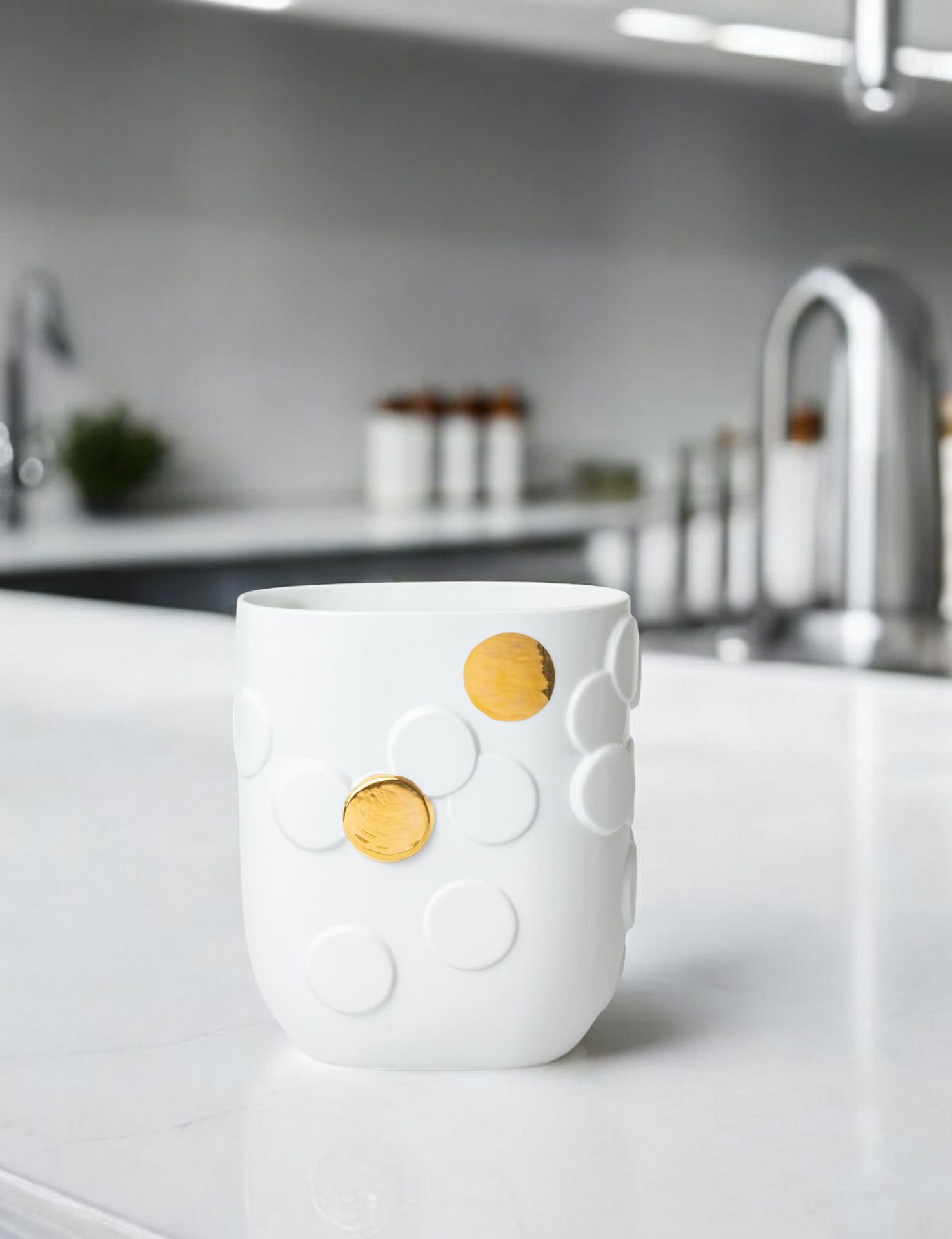 Golden dot vase Räder