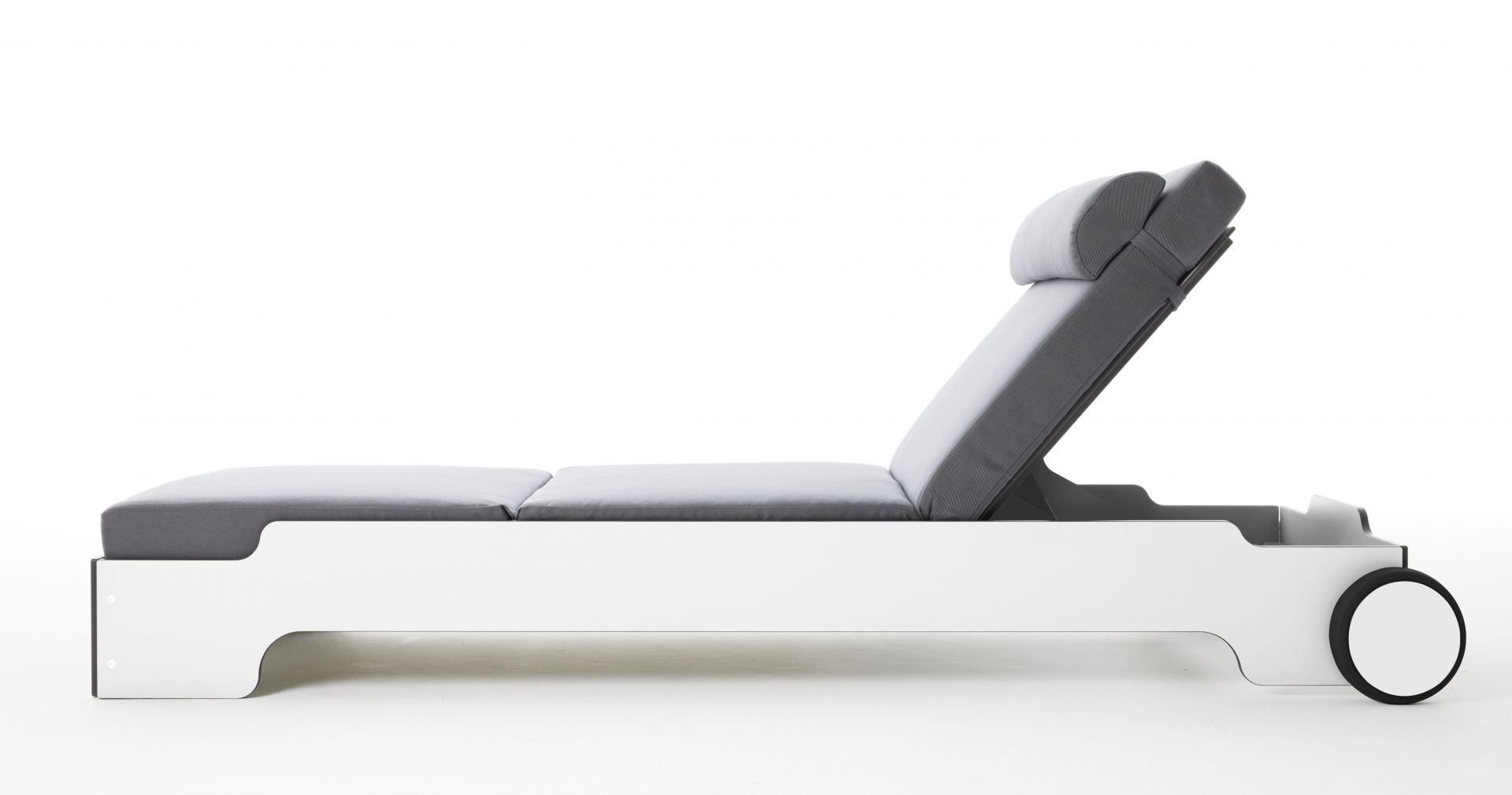 Solara Stacking Lounger incl. Wheels and Upholstery Outdoor Müller Möbelwerkstätten