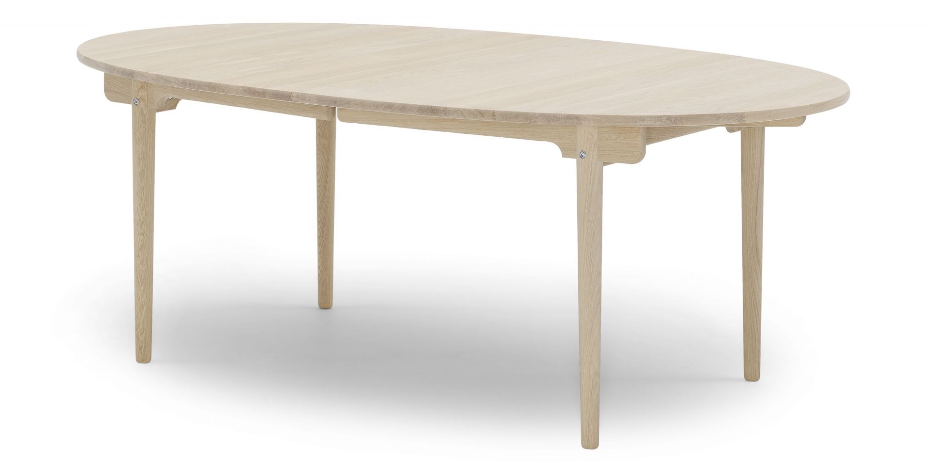 CH338 Oval dining table extendable oak Carl Hansen & Søn