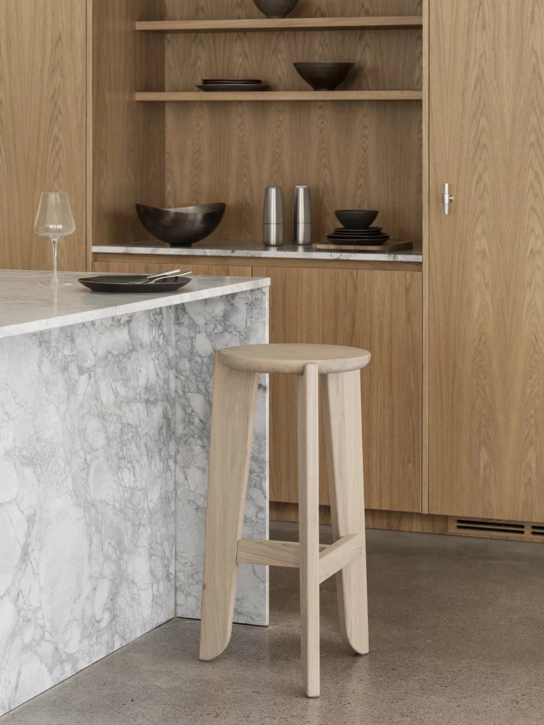 Eli Bar Stool Blomus bar stool 