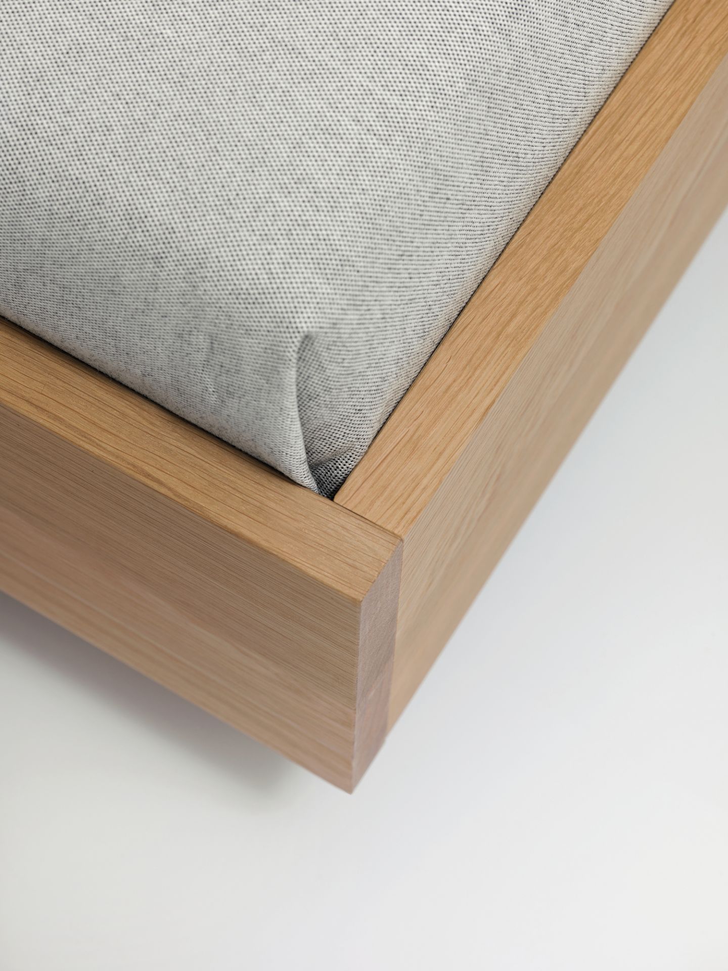 Simple HI 79 - 160 wooden bed Zeitraum
