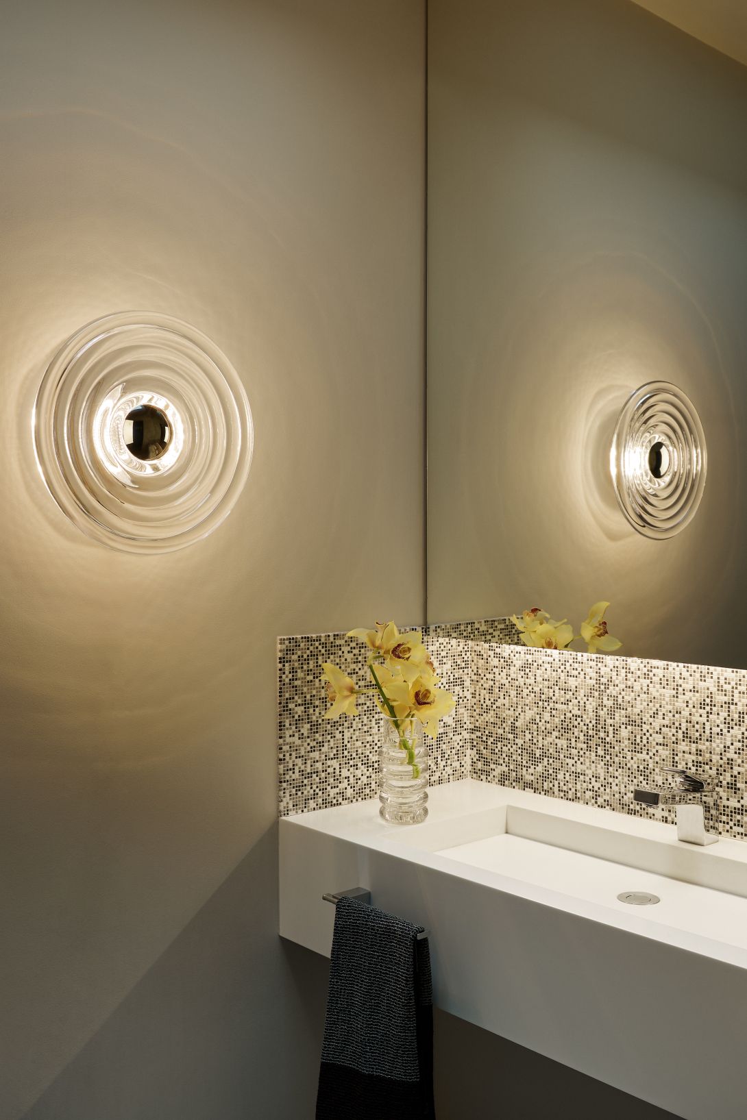 Press Surface Large wall light Tom Dixon