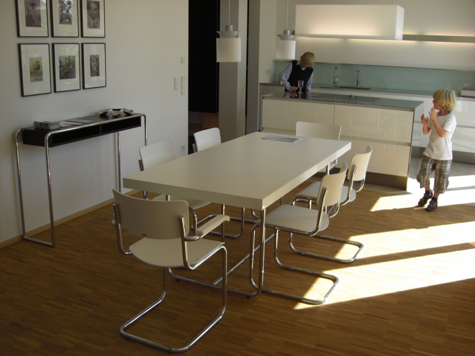 S 43 Tubular steel classic cantilever Thonet