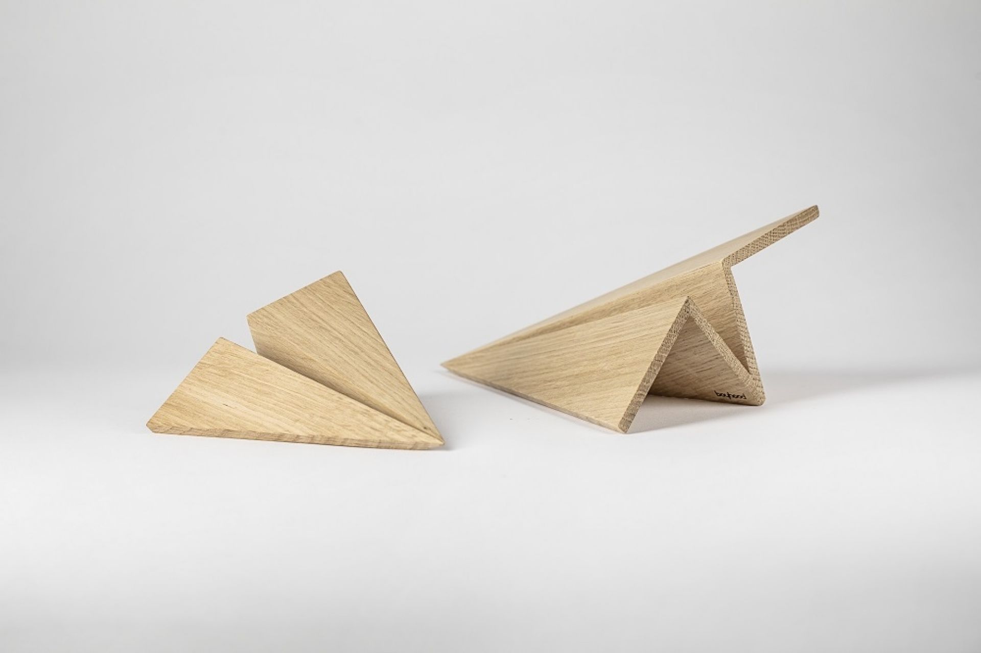 Maverick Paperplane Wooden figure Boyhood large Oak natural SINGLE PIECES