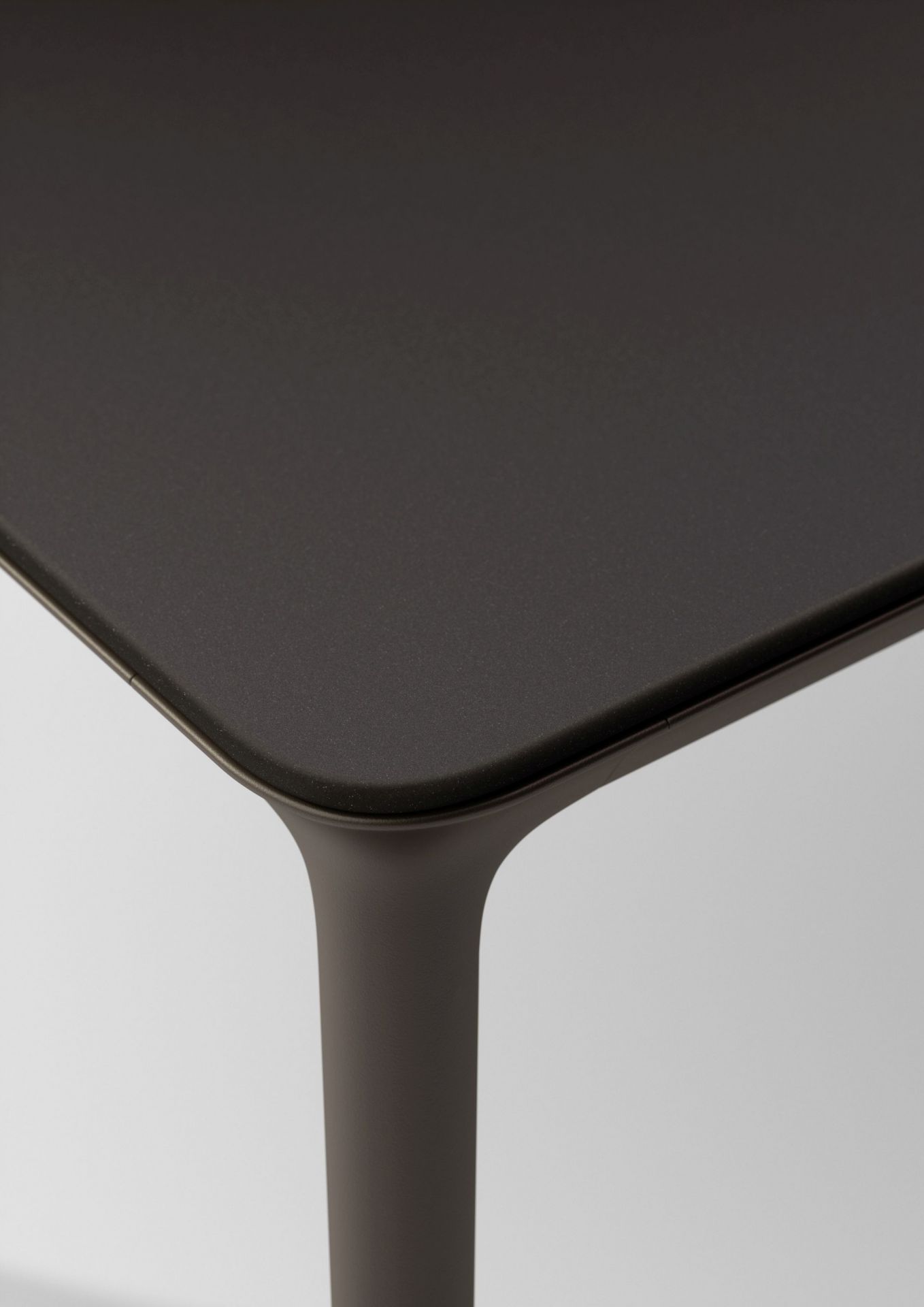 Bellmonde Dining Table L Outdoor HPL tabletop Dedon