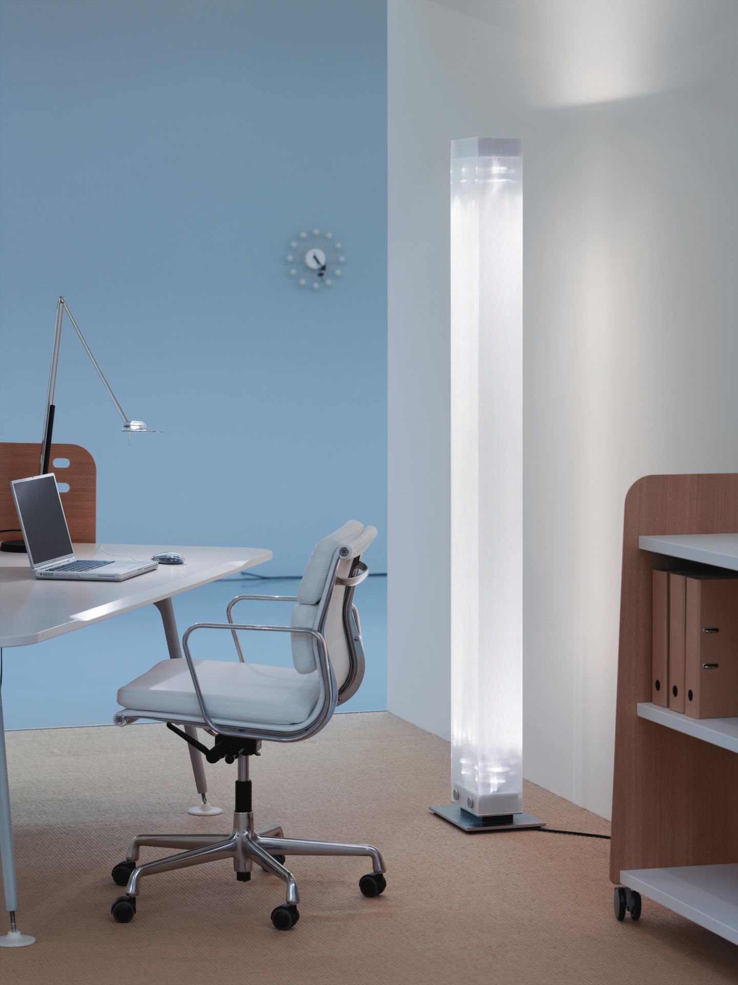 Twilight LED Floor Lamp Belux