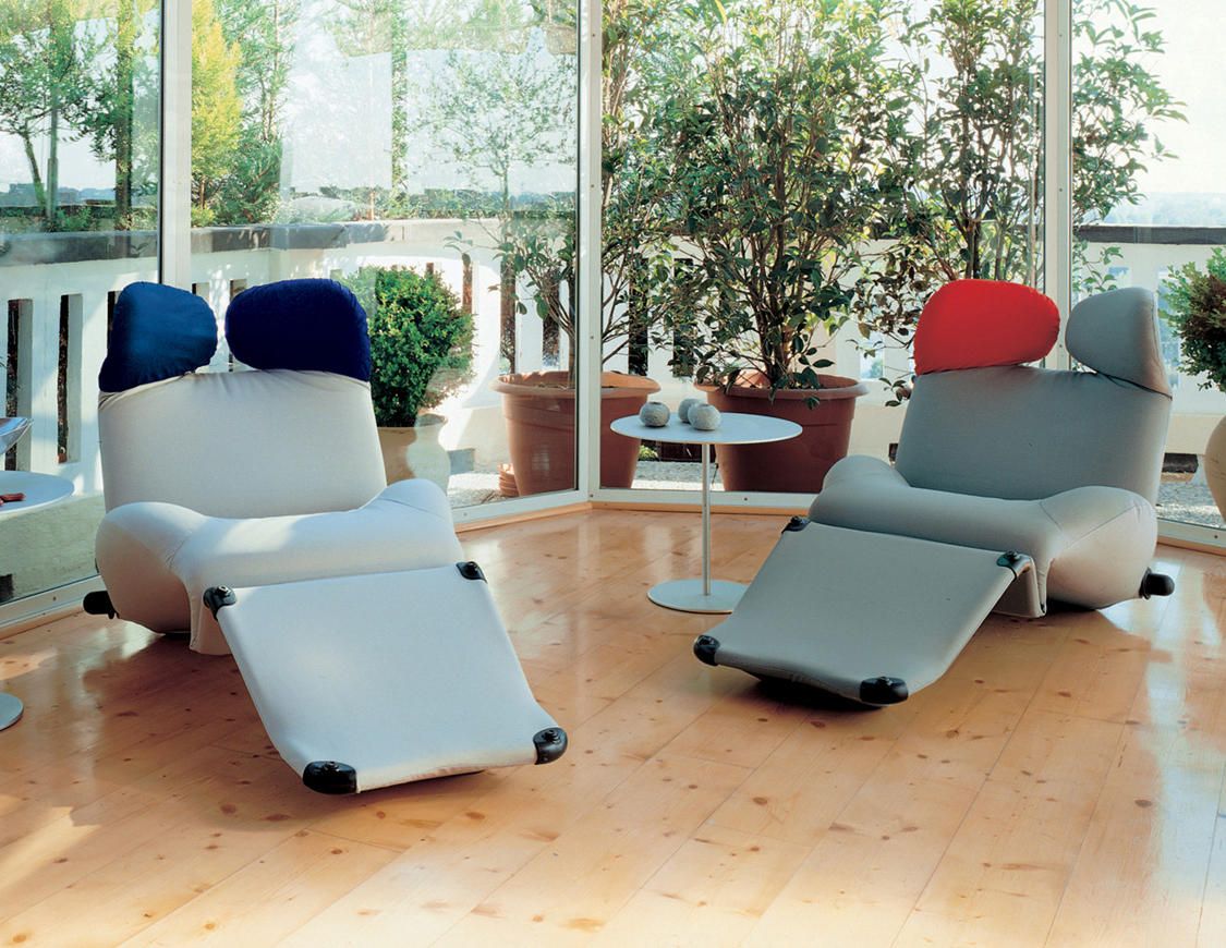 111 Wink armchair Cassina chimney red