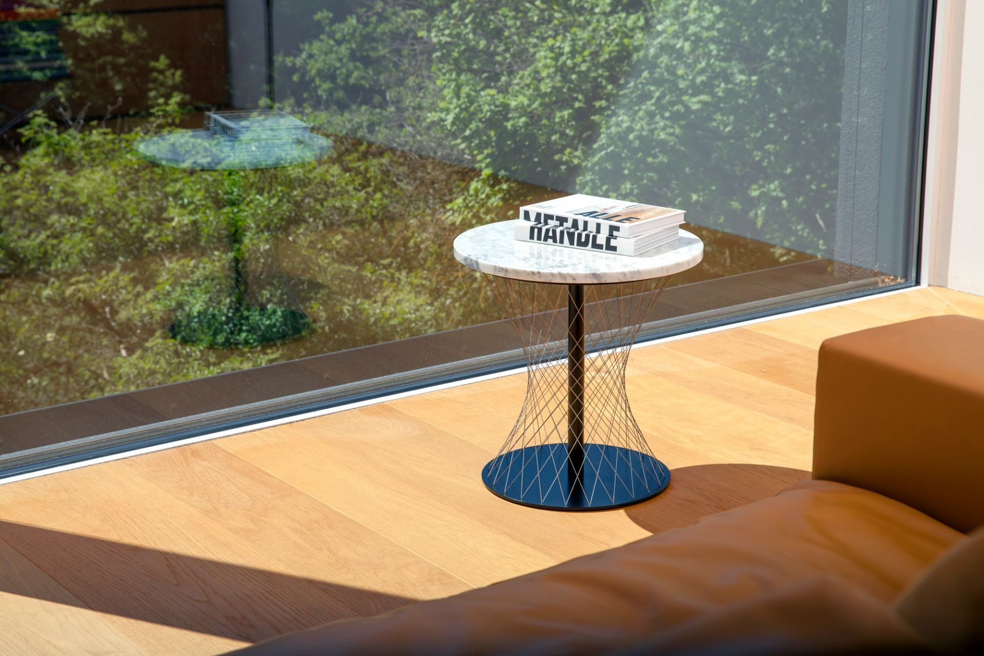 Network side table white Favius