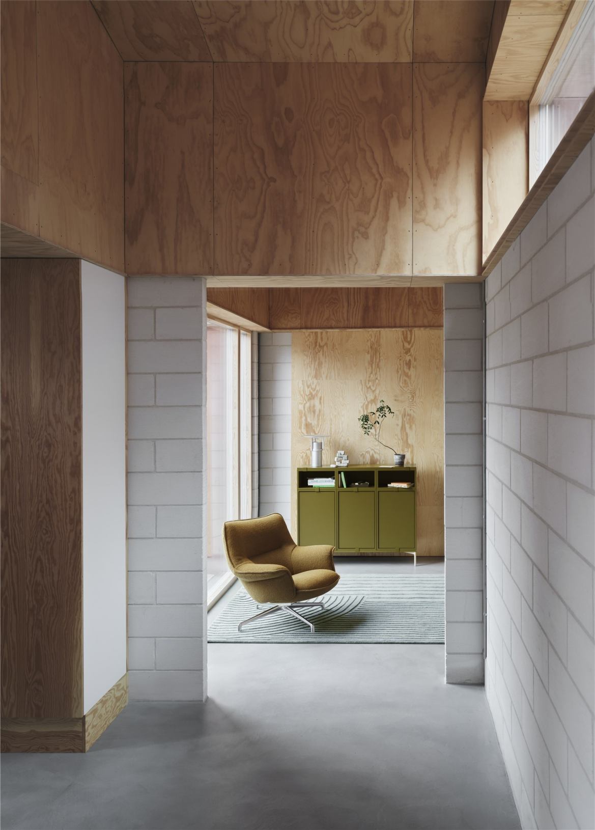 Doze Lounge Chair Low Armchair Muuto