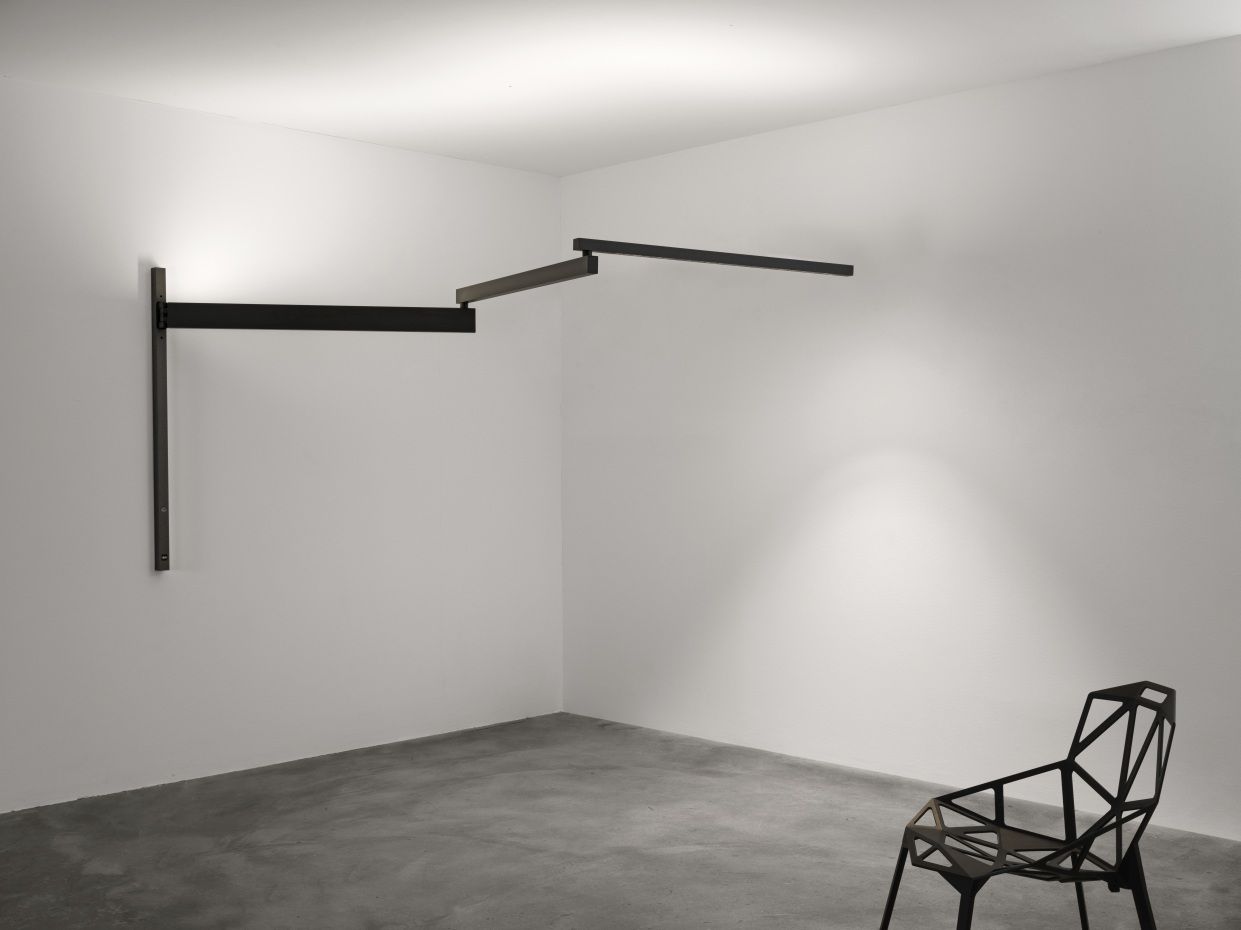 Black Flag Pro wall light Flos