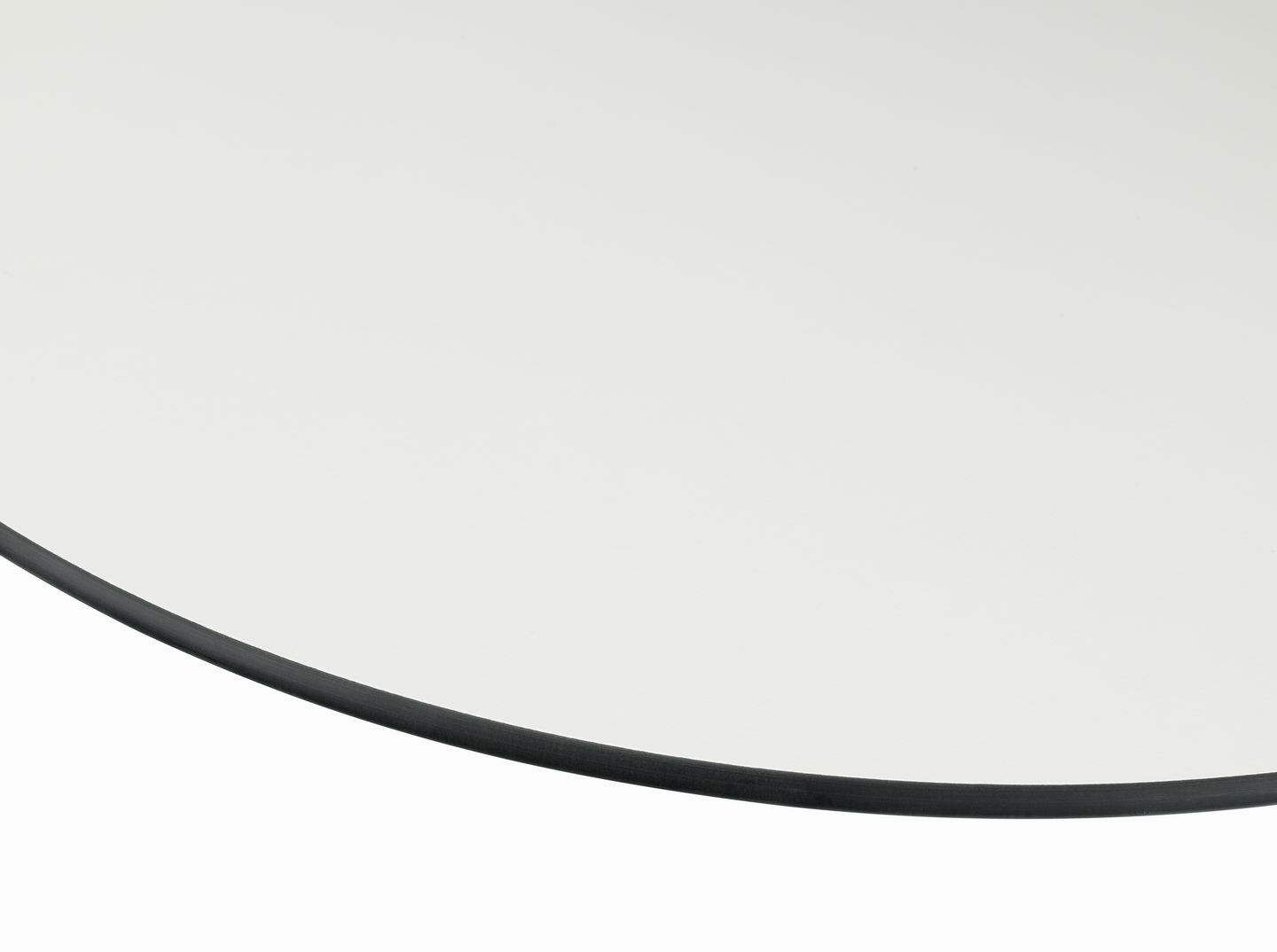 Eames Contract Tables High Standing Table Ø 80 cm Vitra
