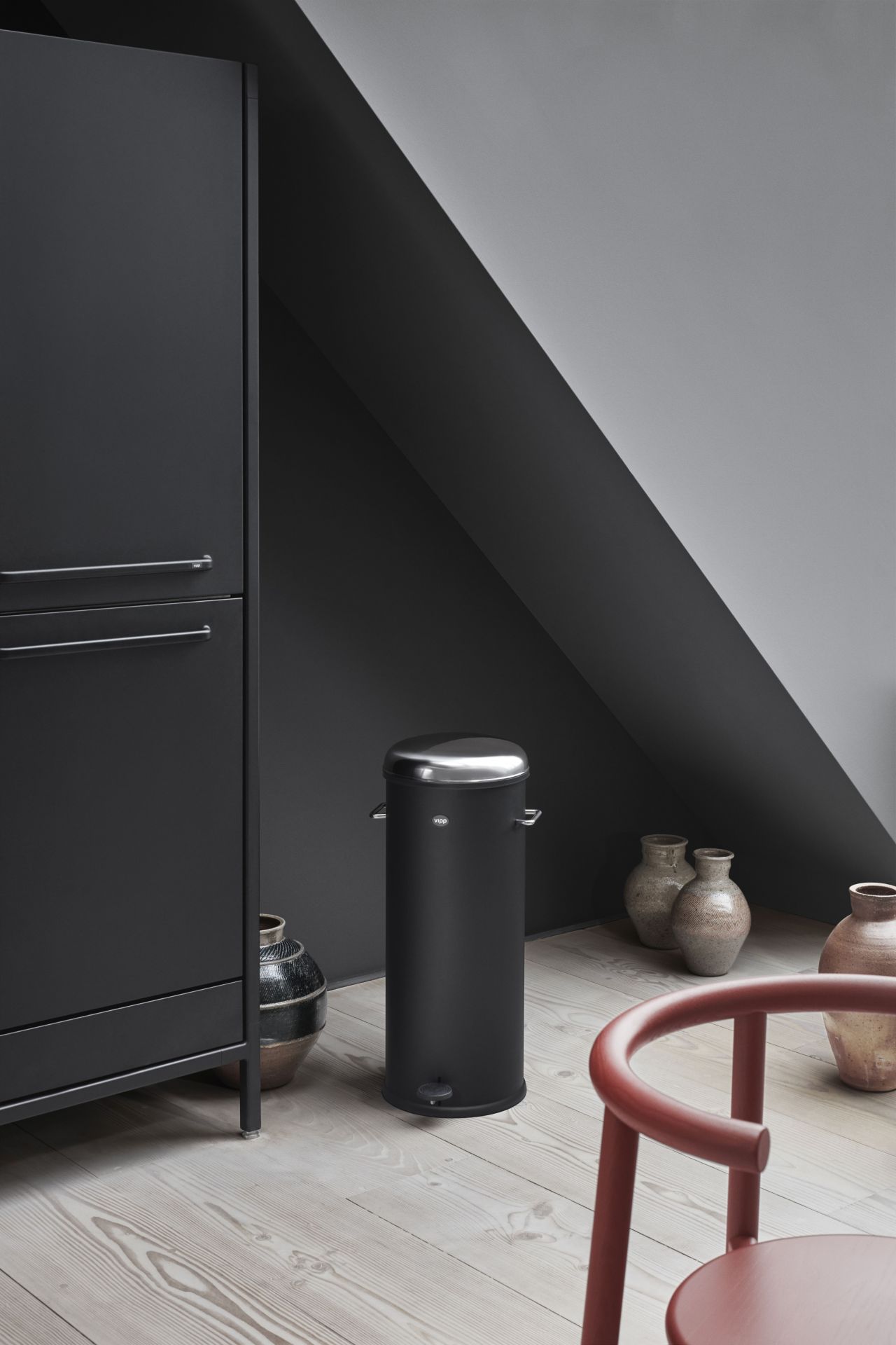 Pedal Bin L 30 black Vipp Pedal Bin L 30 black Vipp