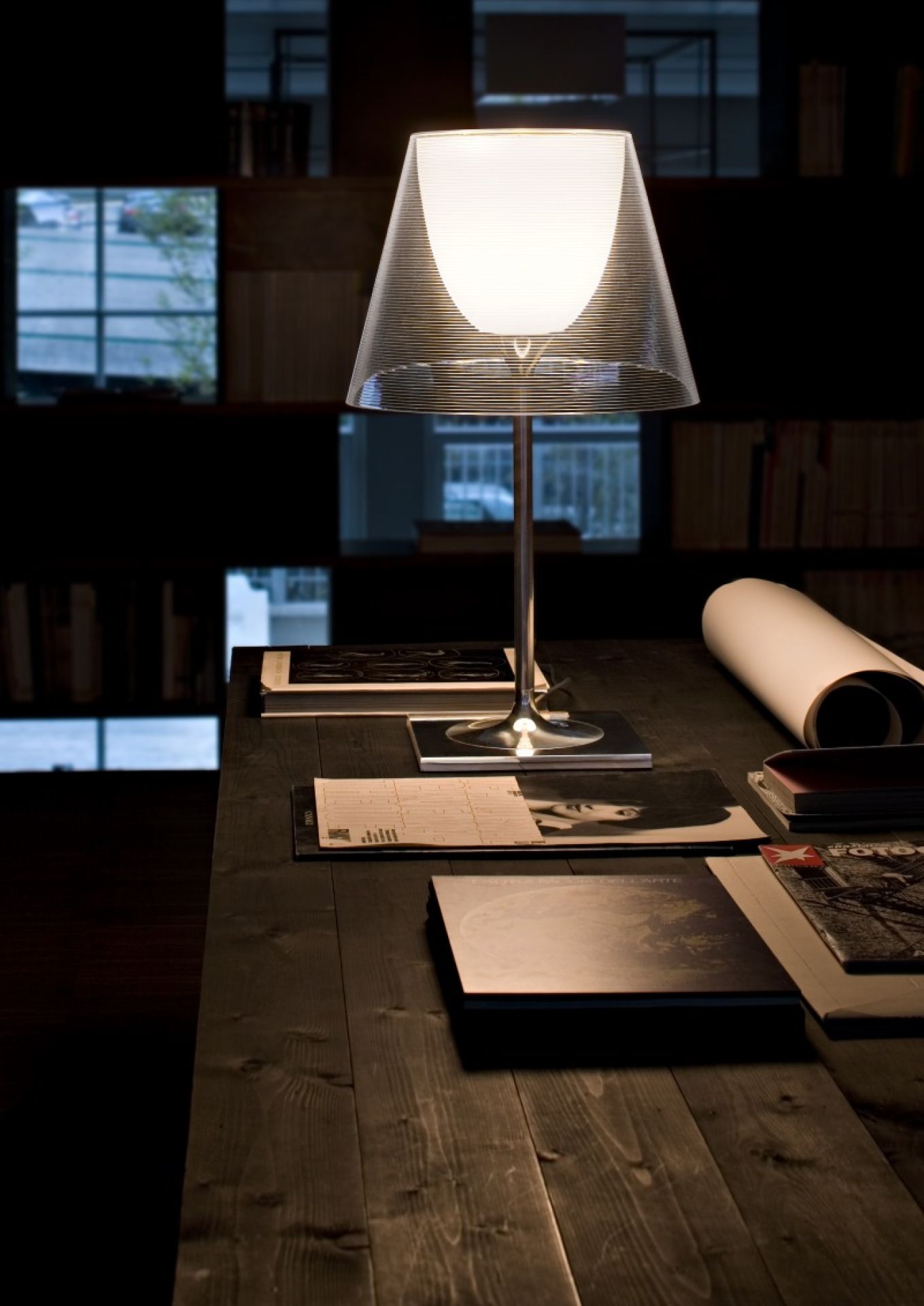 Ktribe T2 Table lamp Flos