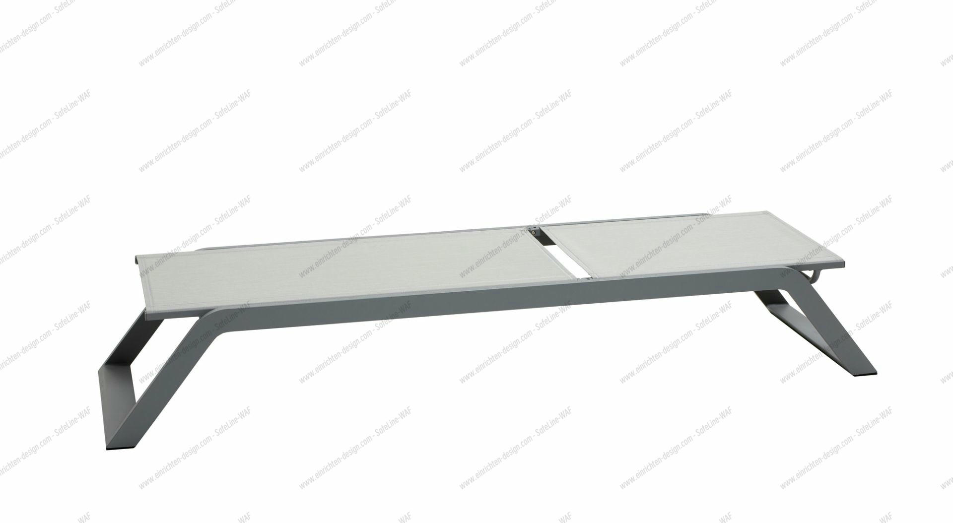Siesta Outdoor Sun lounger Cane-Line light gray