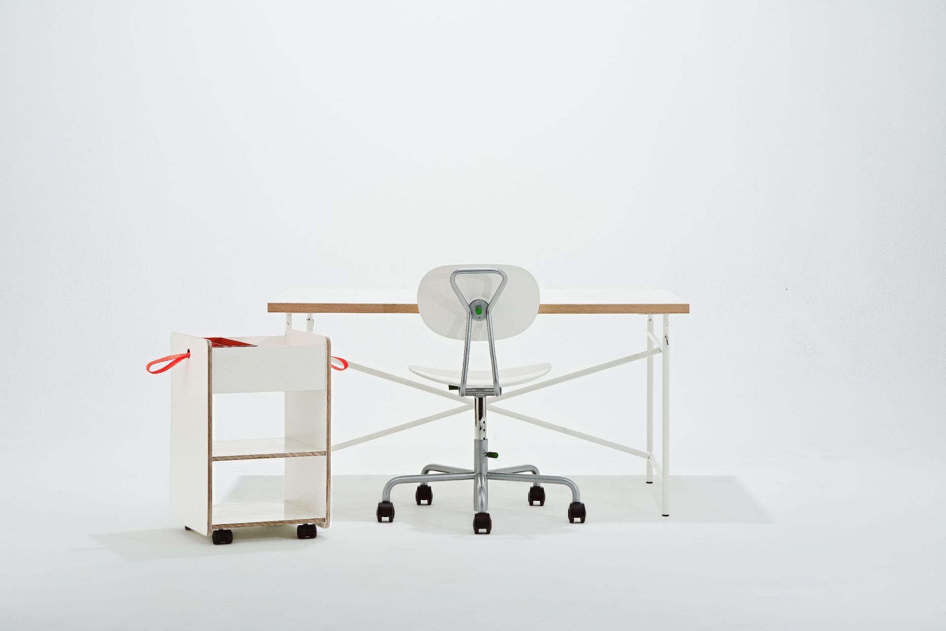 Schoolfriends Desk Set Richard Lampert