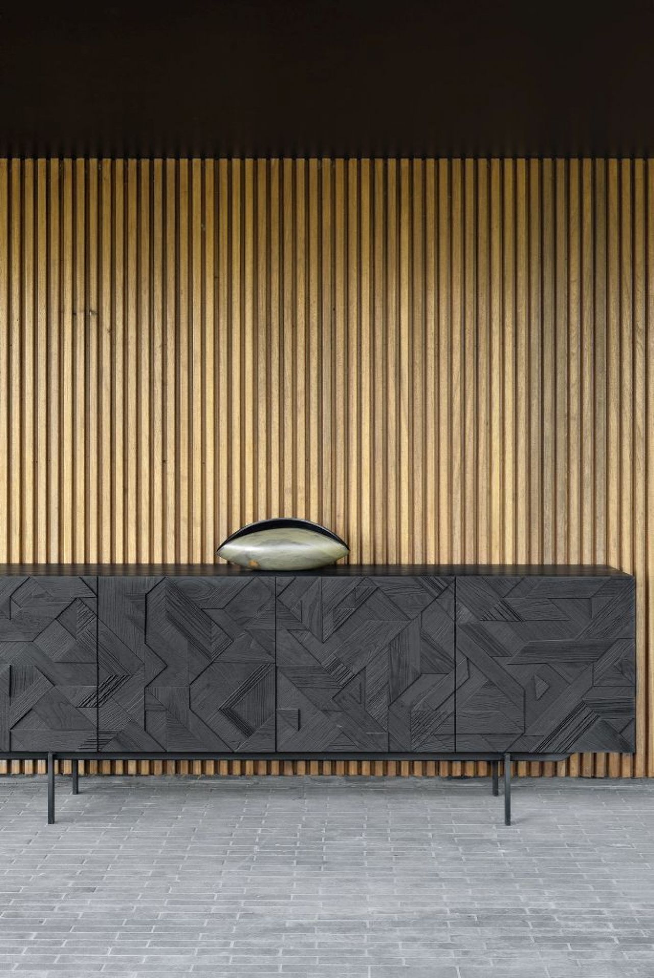 Graphic Teak Sideboard black Ethnicraft