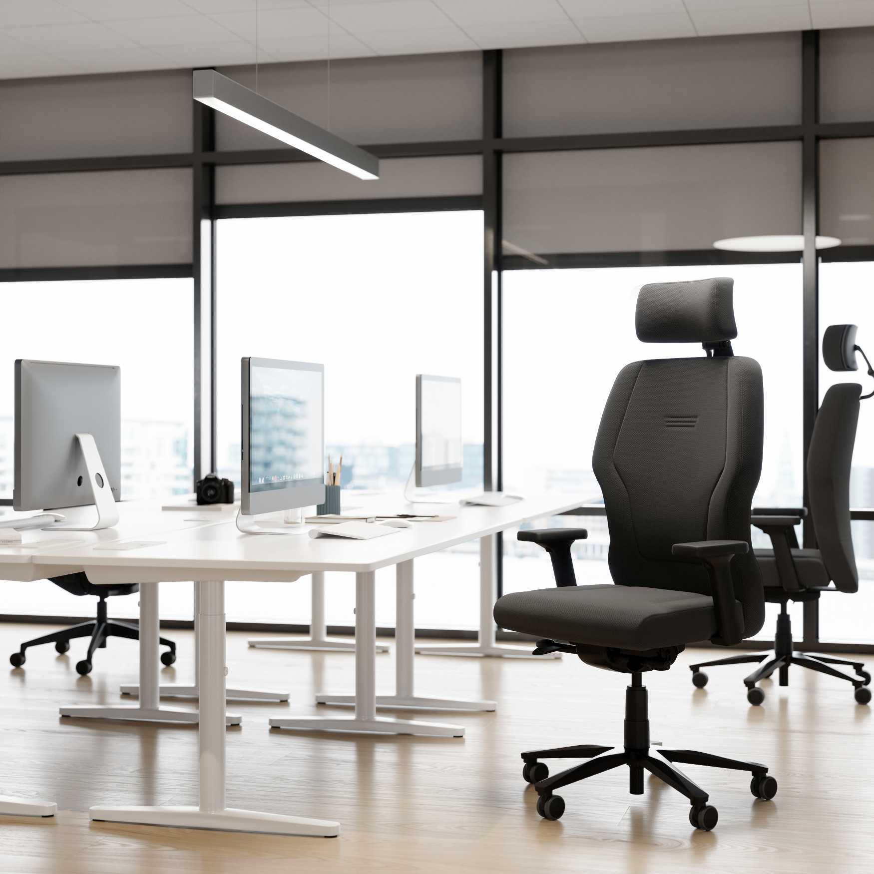 XXLis5 XL113 heavy duty chair high with headrest from Interstuhl promotional model