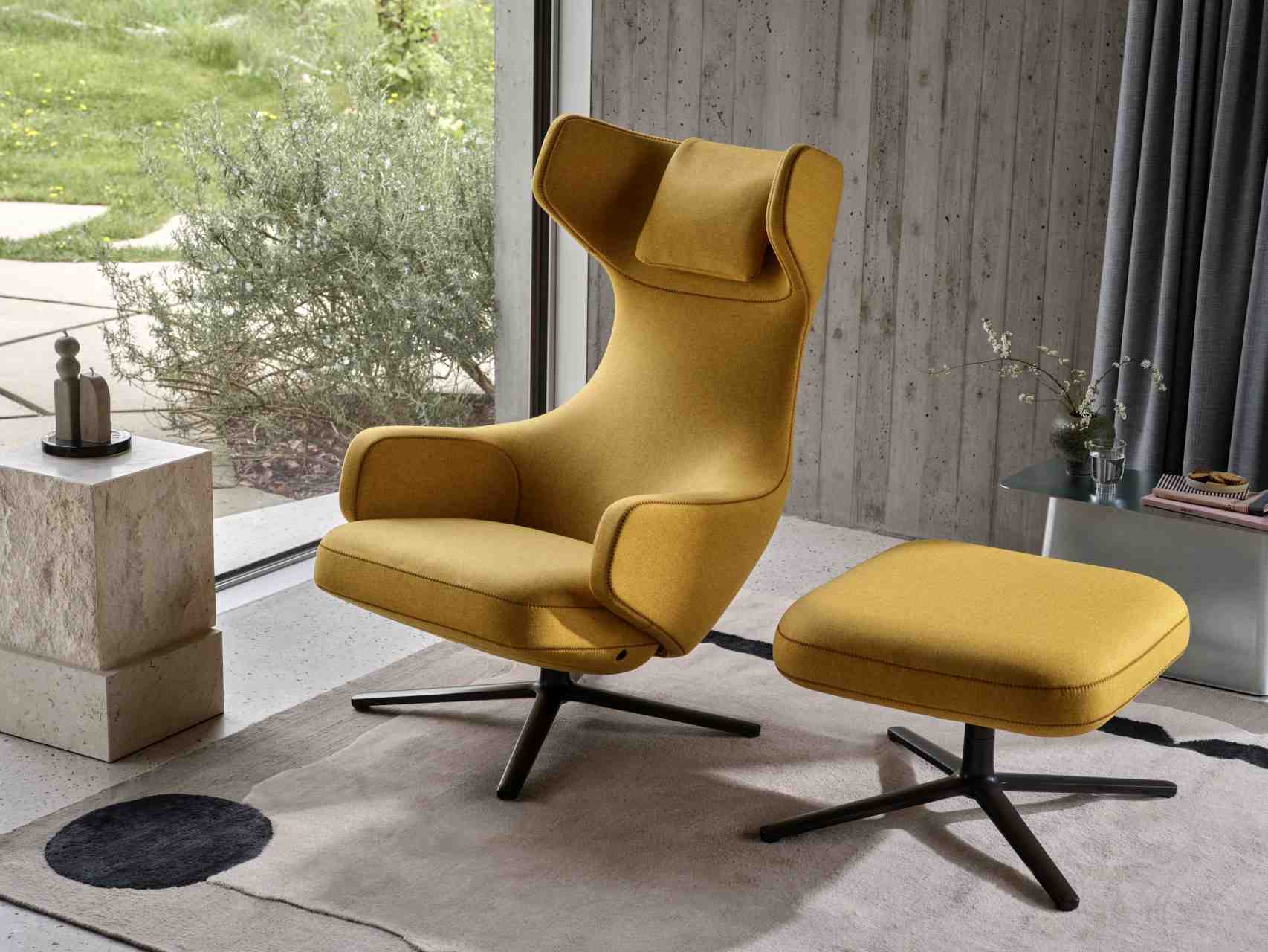 Grand Repos Armchair + Ottoman Vitra Polished Nubia Ivory / Pearl