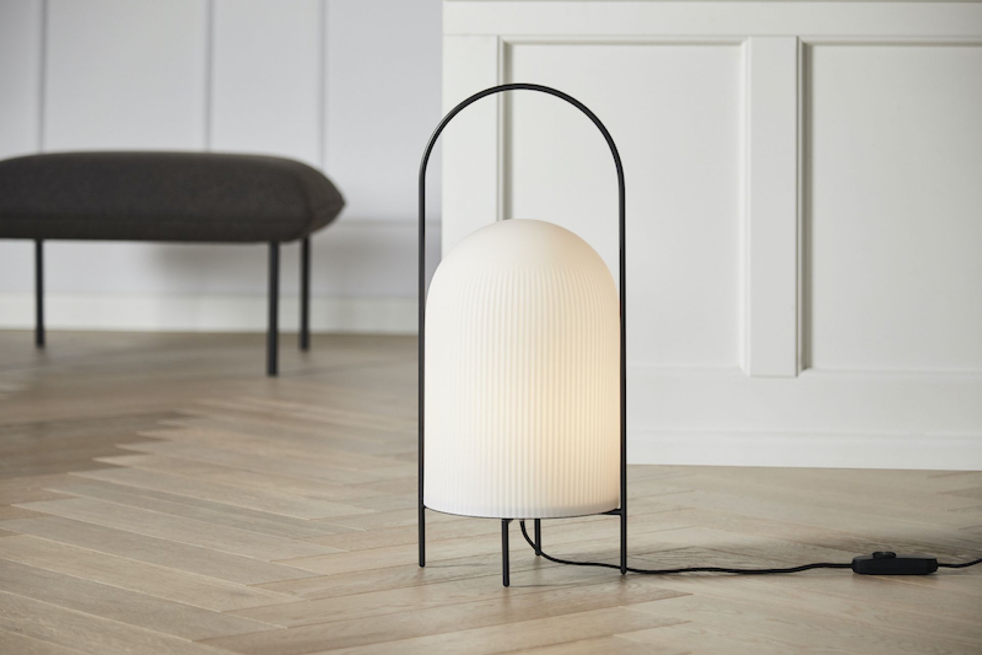 GHOST Floor Lamp Woud