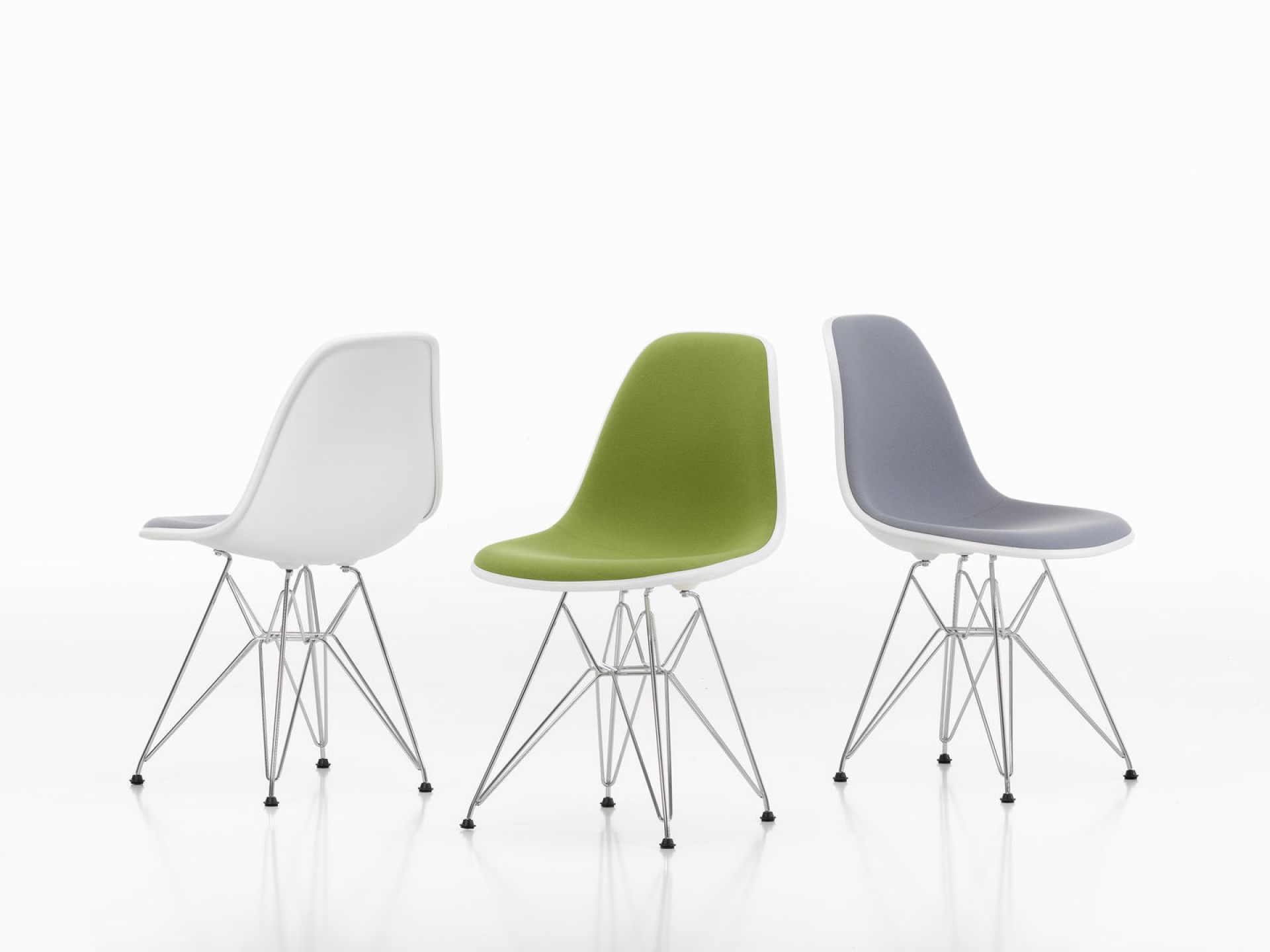 Eames Plastic Side Chair DSR Chair with Seat Cushion Vitra Chrome - Hopsack warmgrey/ivory, White