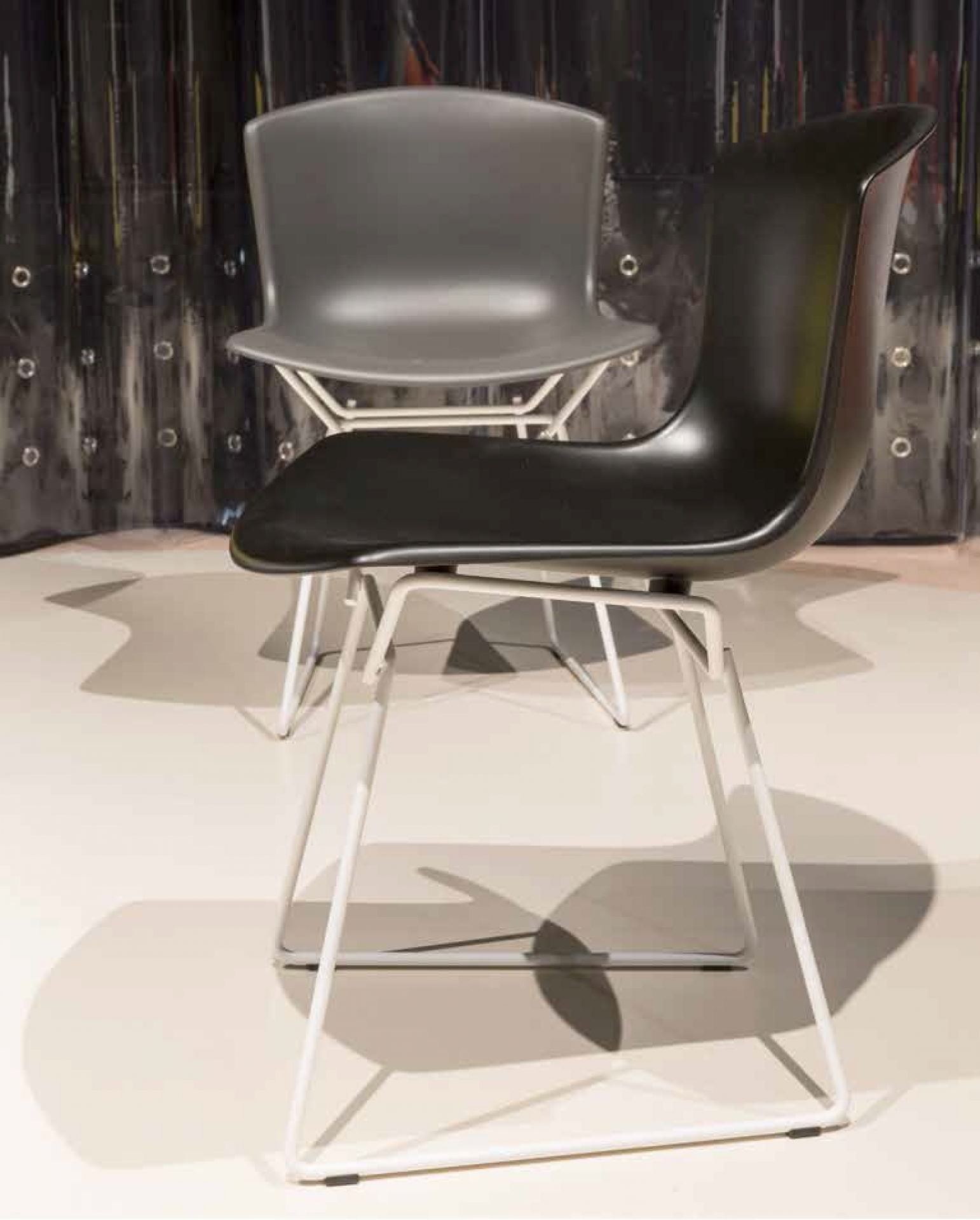 Knoll International Bertoia Side Chair Vollpolster - Selig Wohndesign