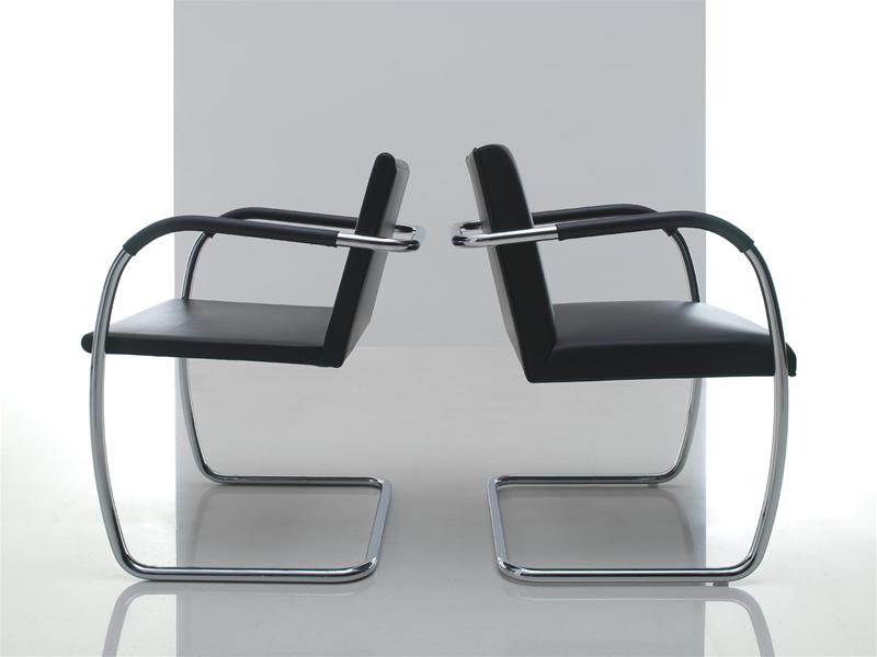 Brno Tubular Chair Round Tube Knoll International