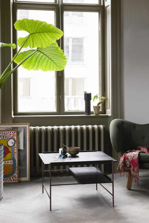Kanso Coffee Table Please Wait to be seated