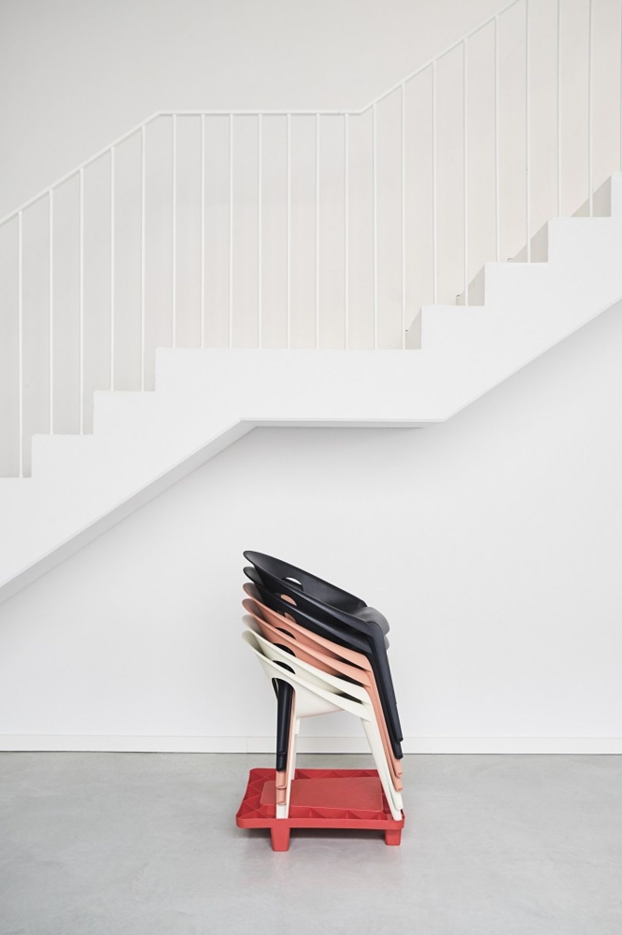 Bell Chair Indoor / Outdoor stackable Magis