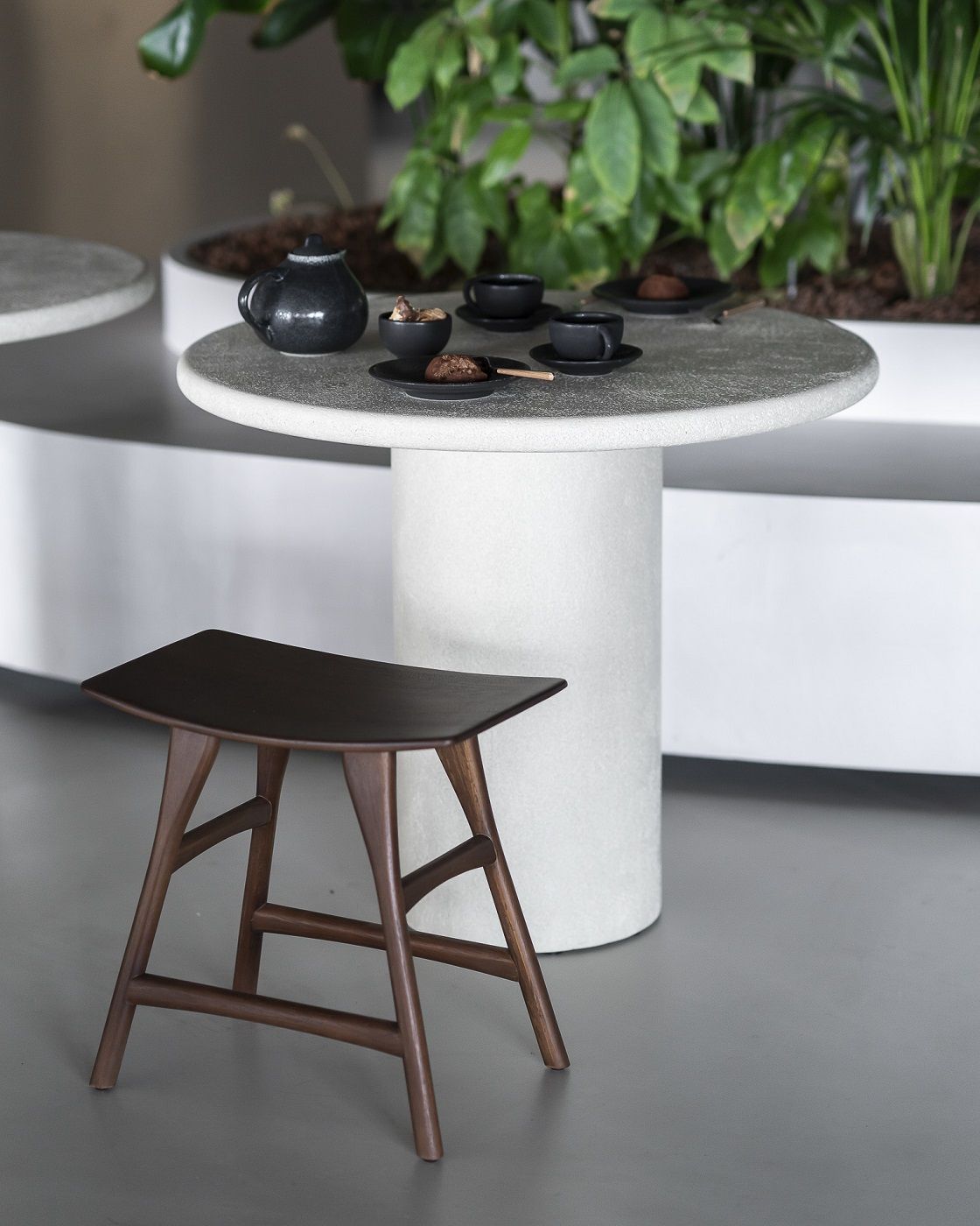 Elements Dining Table Round Ethnicraft
