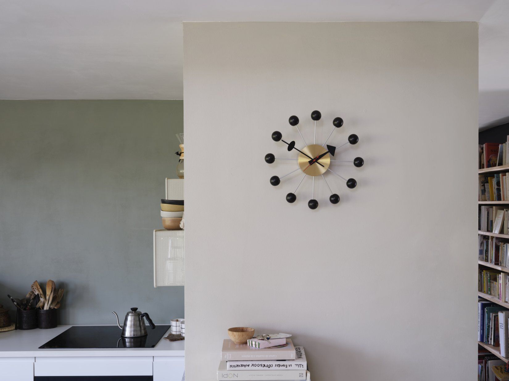 Ball Clock wall clock - black Vitra