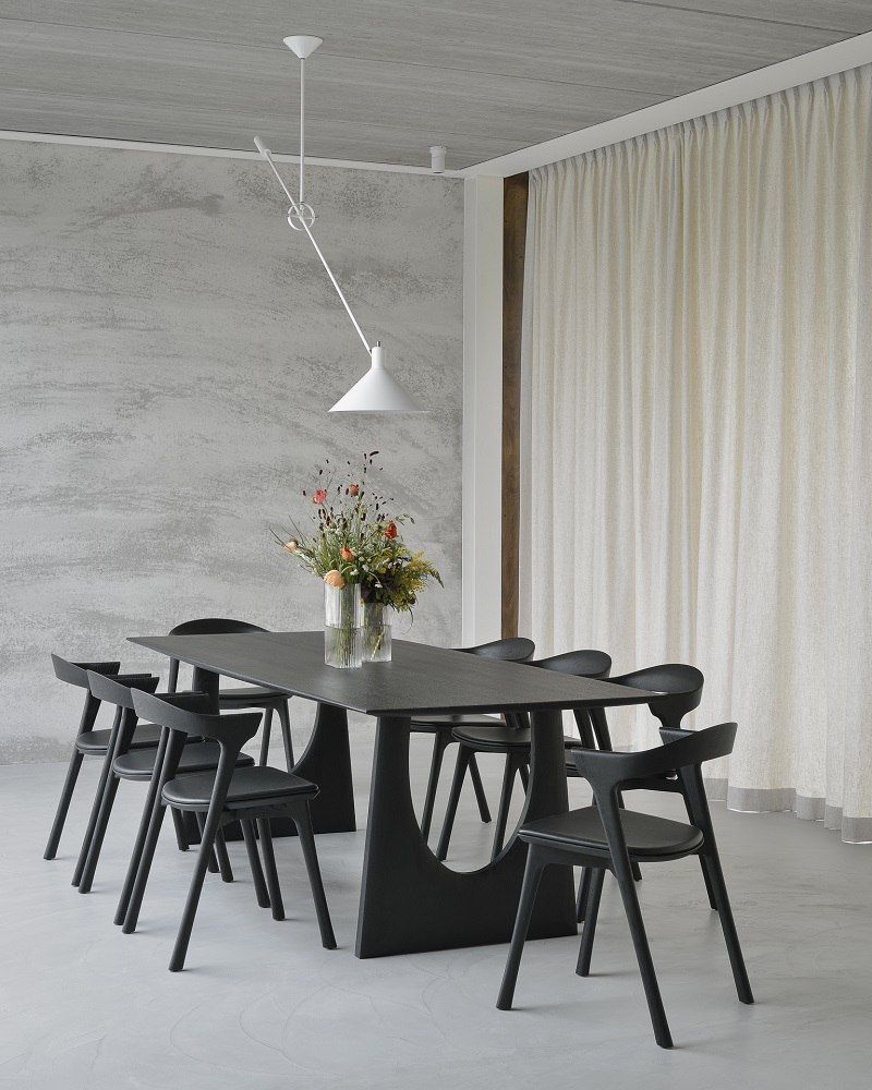 Geometric Dining table Oak black Ethnicraft