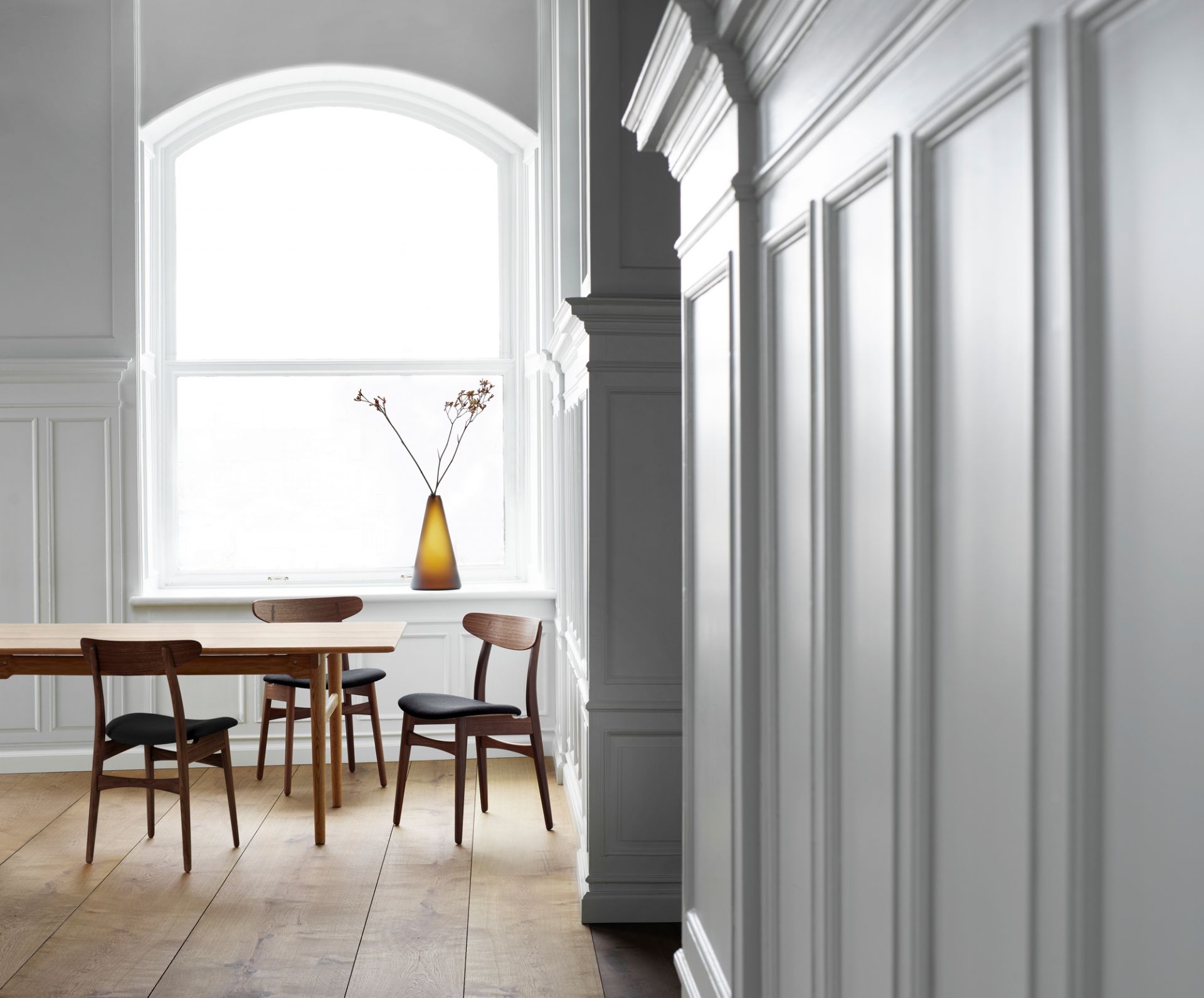 CH30P Chair upholstered Carl Hansen &amp; Søn Frame oak black Seat Thor 350