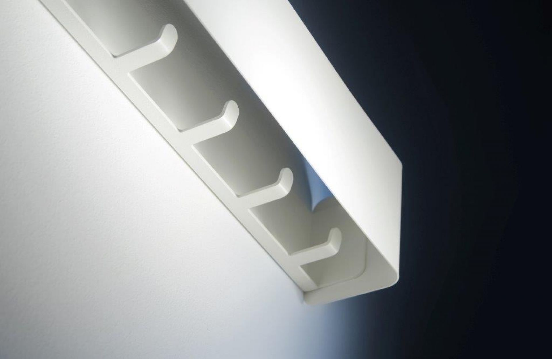 Radius II coat rack LED