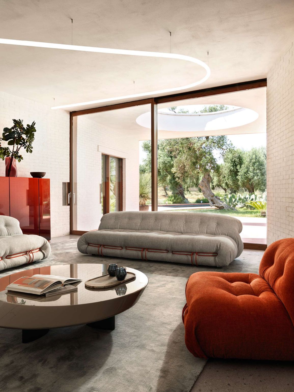 Soriana Sofa Cassina