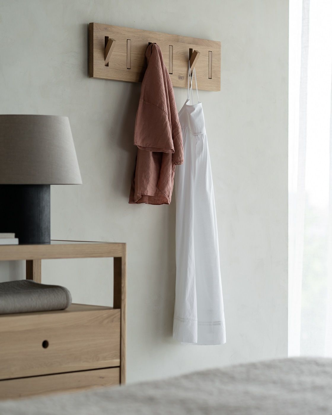 Spindle Chest of 4 Drawers Oak Ethnicraft