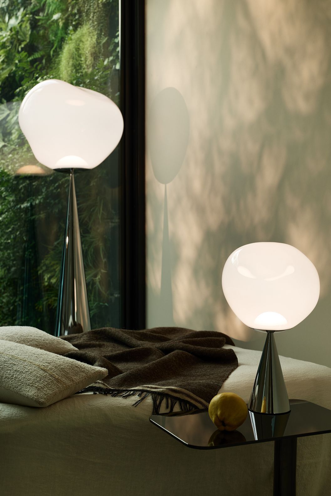 Melt Cone Fat Floor lamp silver - opal Tom Dixon