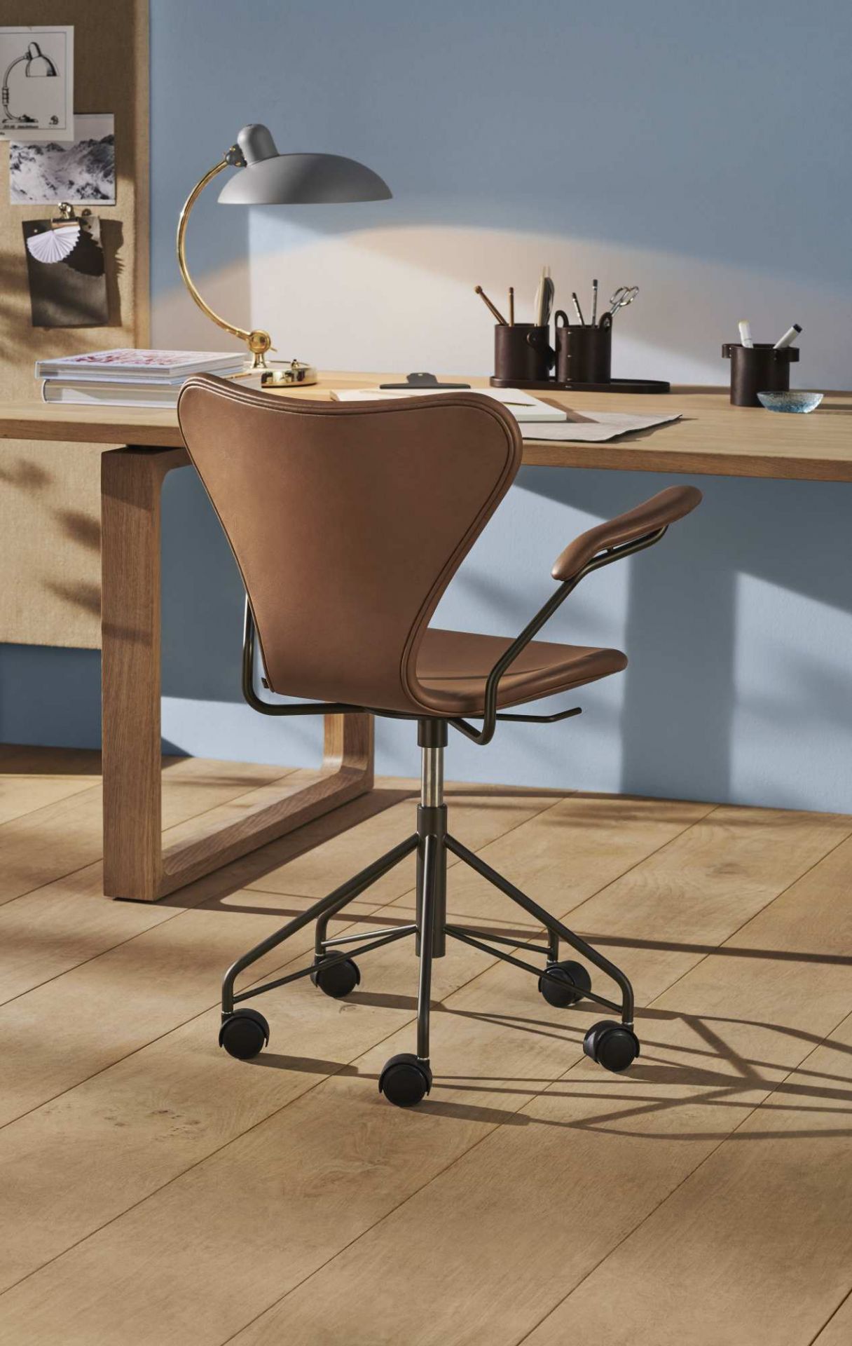 6631 T Luxus Table lamp KAISER idell Fritz Hansen Easy grey