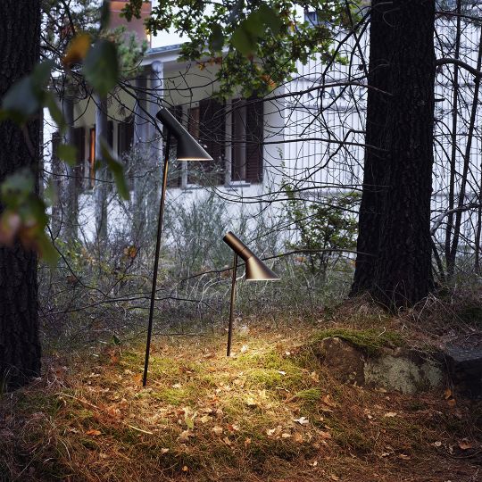 AJ Garden Bollard Light Long Louis Poulsen