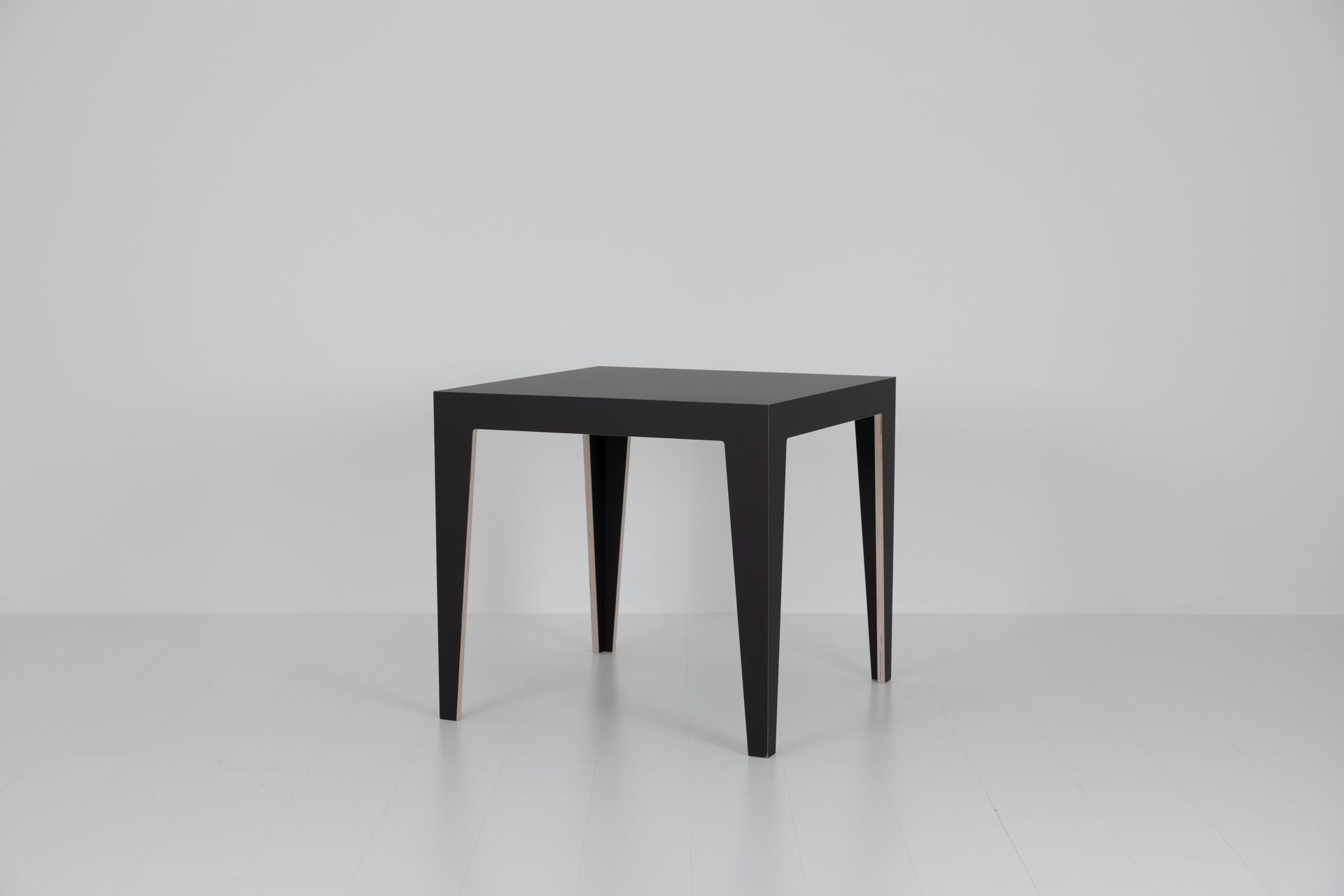 MARTA Minimalist Wooden Table Das ganze Leben