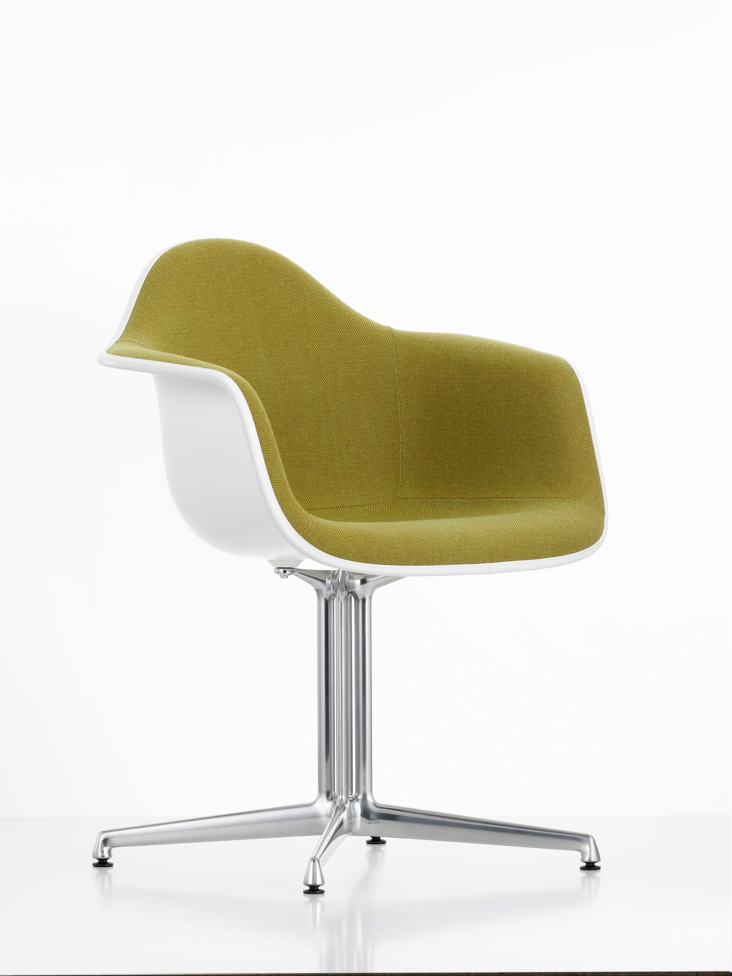 Eames Plastic Arm Chair DAL Chair Fully upholstered Vitra