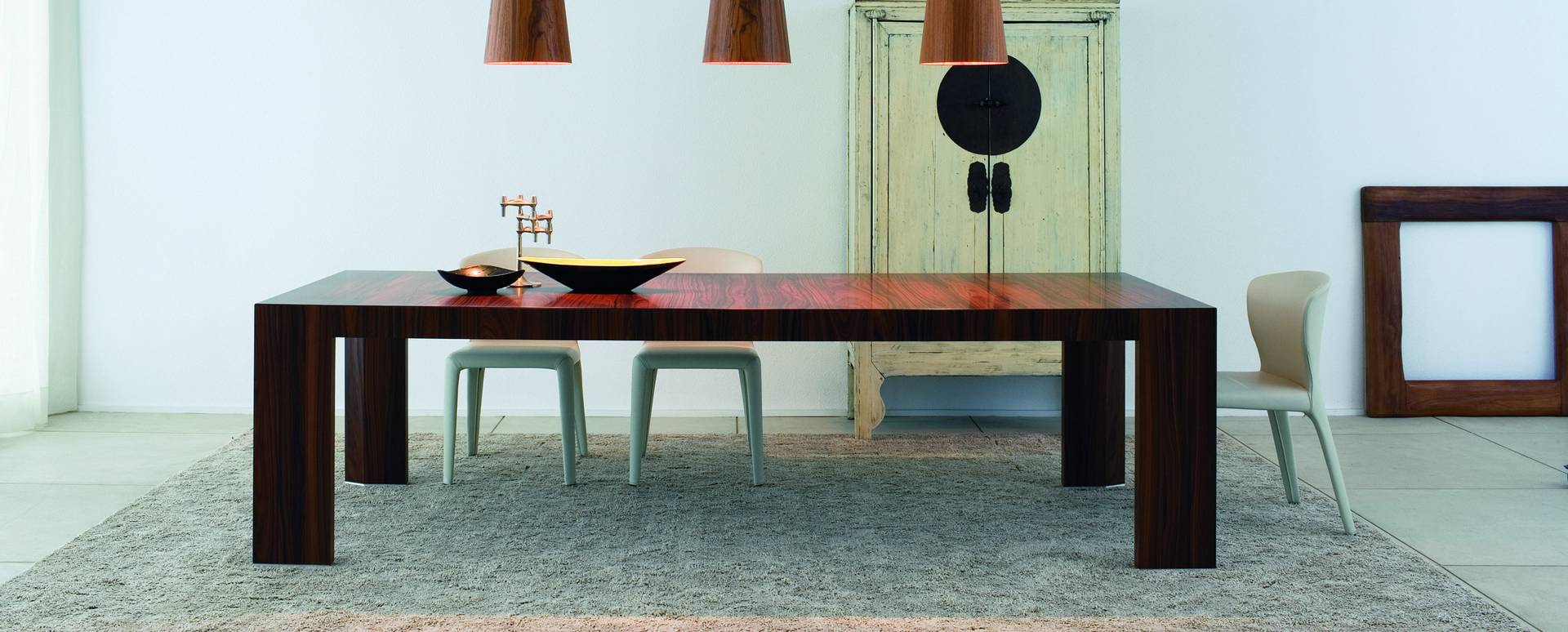 369 Hola chair Cassina